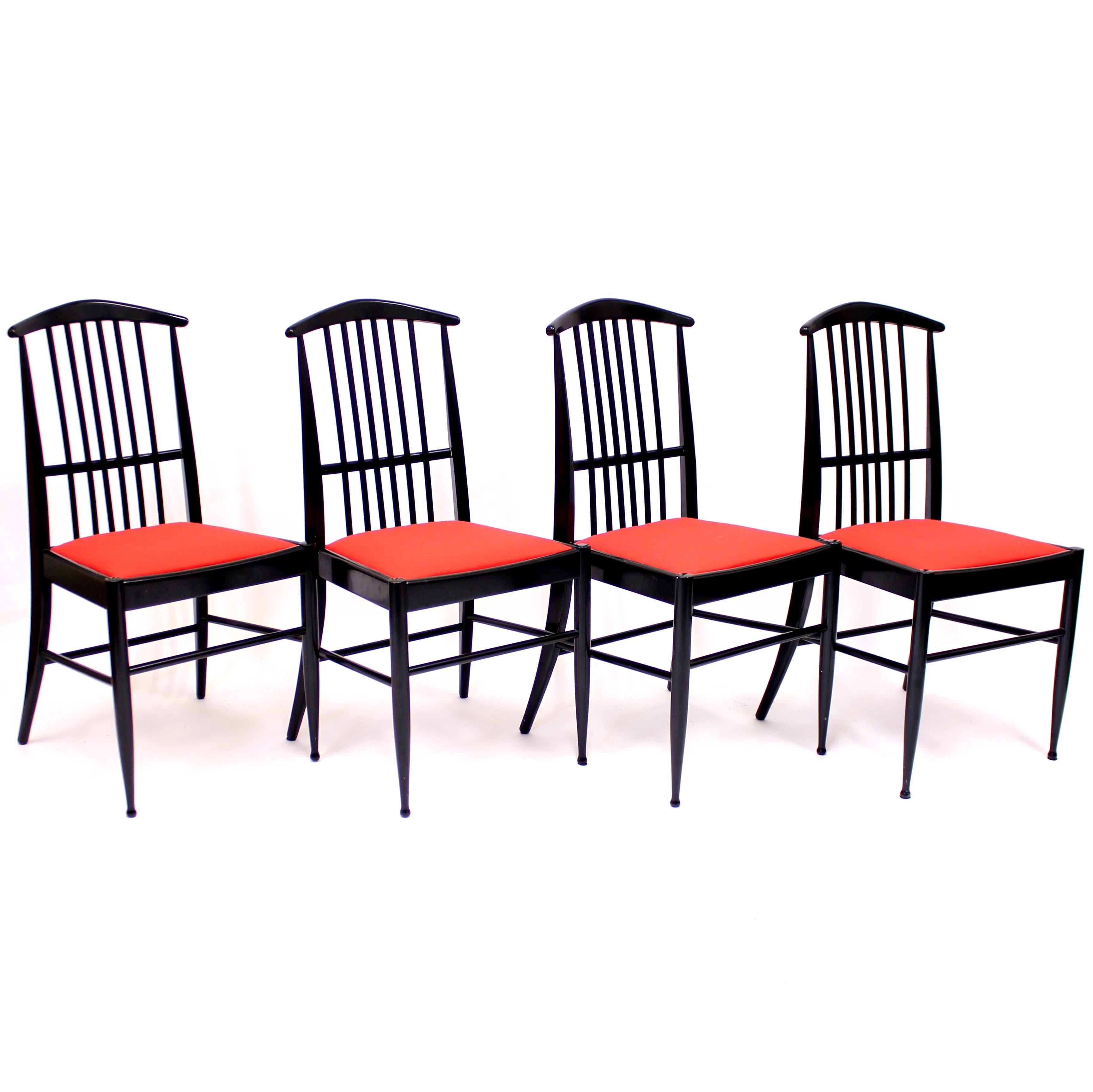 Kerstin Hörlin-Holmquist, set of 4 Charlotte dining chairs, ASKO, 1970s In Good Condition For Sale In Uppsala, SE