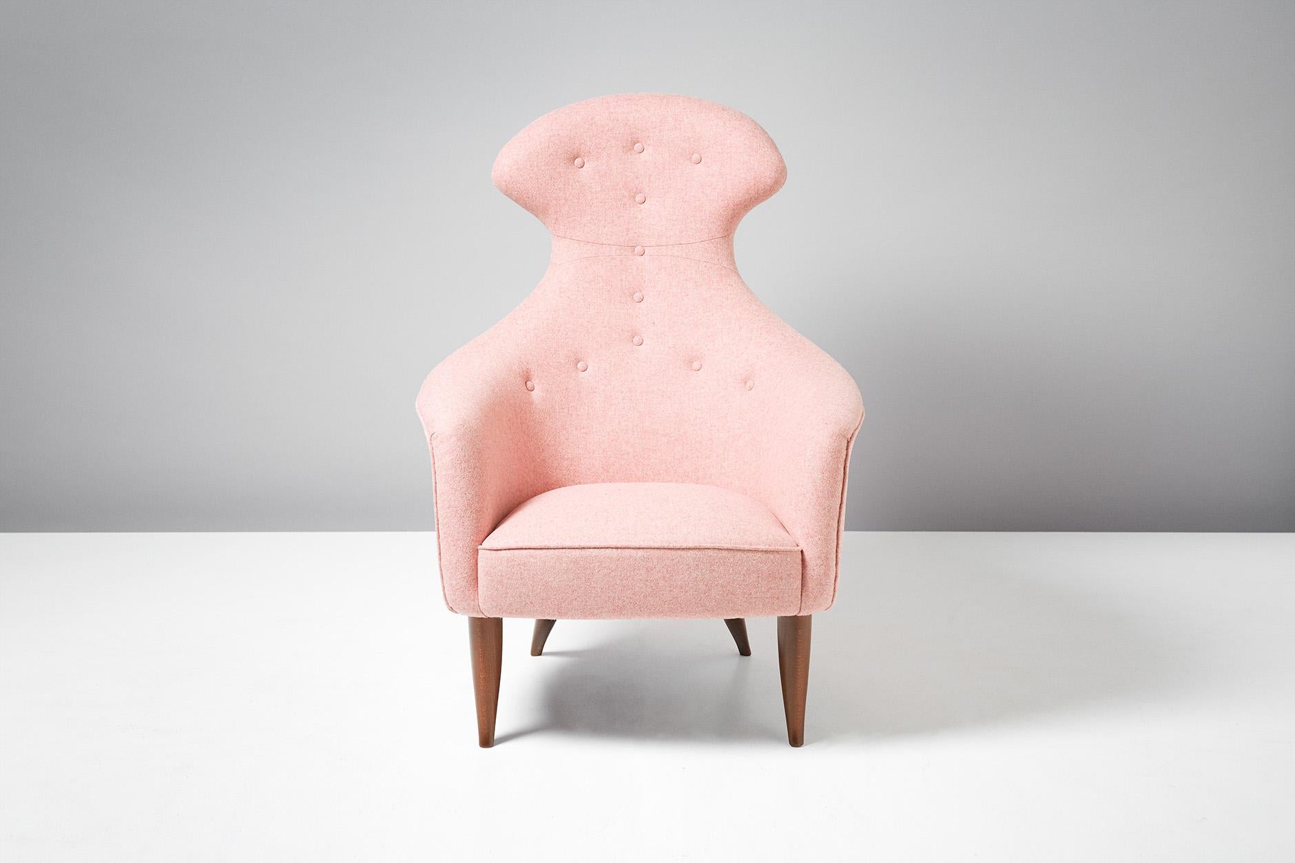 Kerstin Horlin-Holmquist.

'Eva' lounge chair, 1956.

Part of the 'Paradiset' range of furniture for Nordiska Kompaniet, Sweden. Beech legs with new wool upholstery from Abraham Moon. 


  
