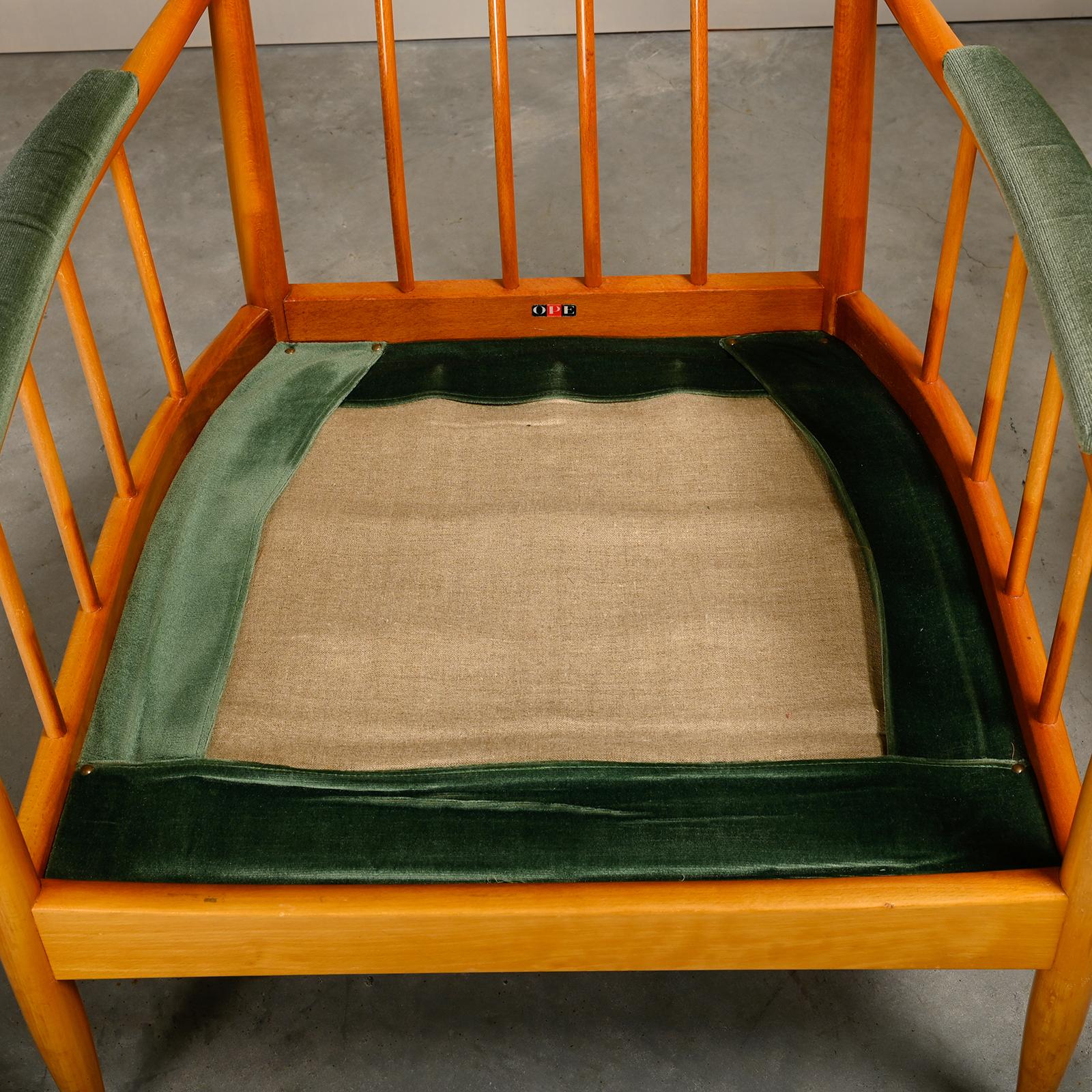 Kerstin Hörlin-Homquist Skrindan Armchairs in Beech and Green Velvet, Sweden For Sale 3