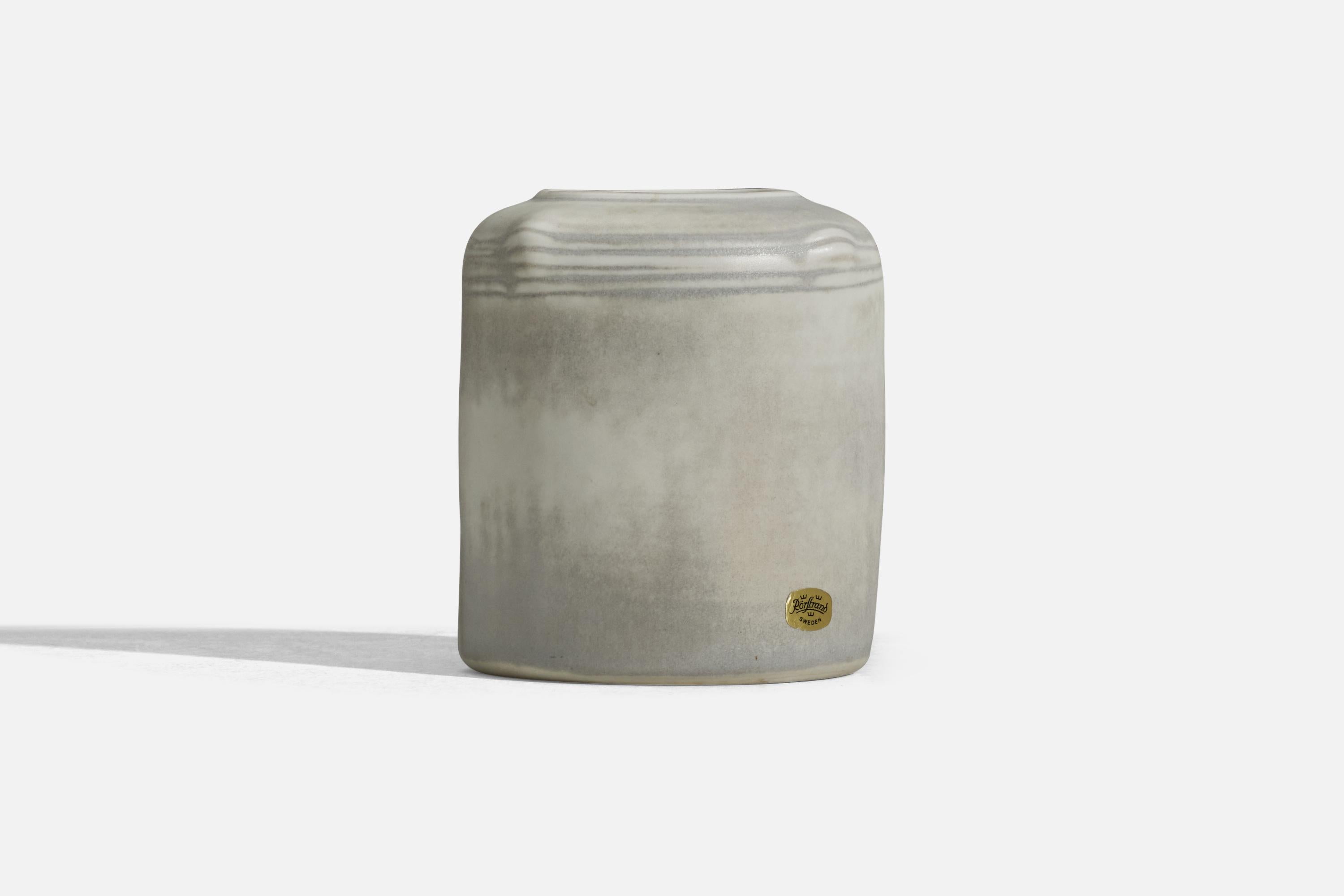 A grey glazed stoneware vase designed by Kerstin Hörnlund and produced by Rörstrand, Sweden, 1960s.