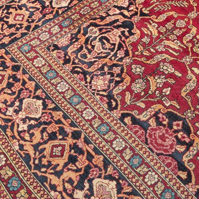Keshan Wool Antique Rug, Flowers Classic Design. 1.40 x 2.10 m. For Sale 1