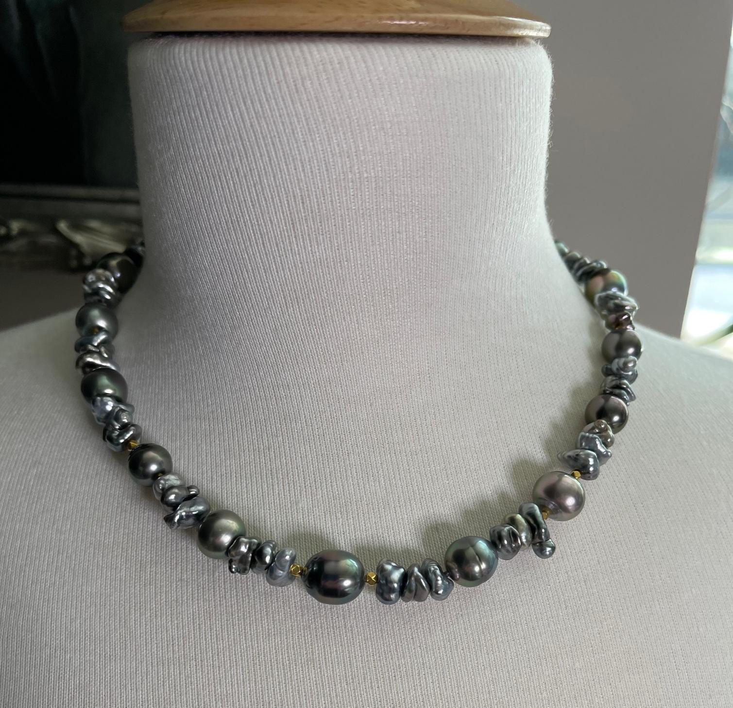 Keshi and Baroque Black Pearl Necklace with 18k Yellow Gold Accents For Sale 2