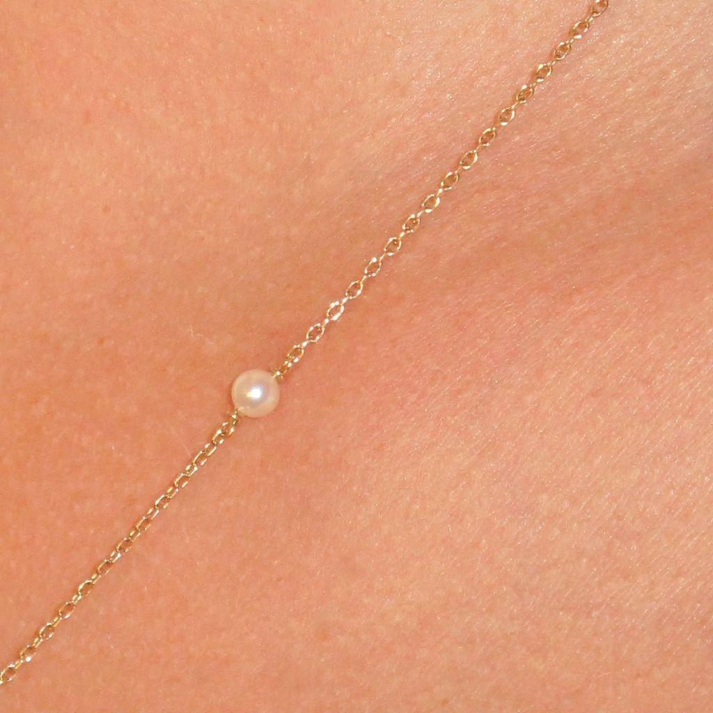 Collier pendentif en or avec perles naturelles et diamants Keshi en vente 8