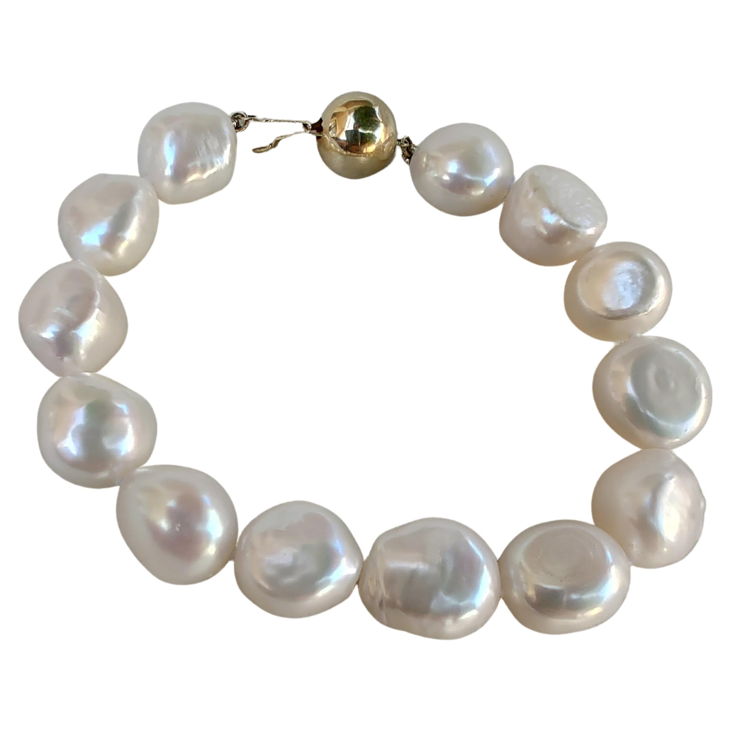 Keshi pearl bracelet  For Sale