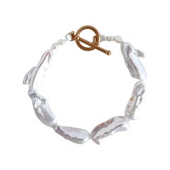 Keshi pearl bracelet with toggle