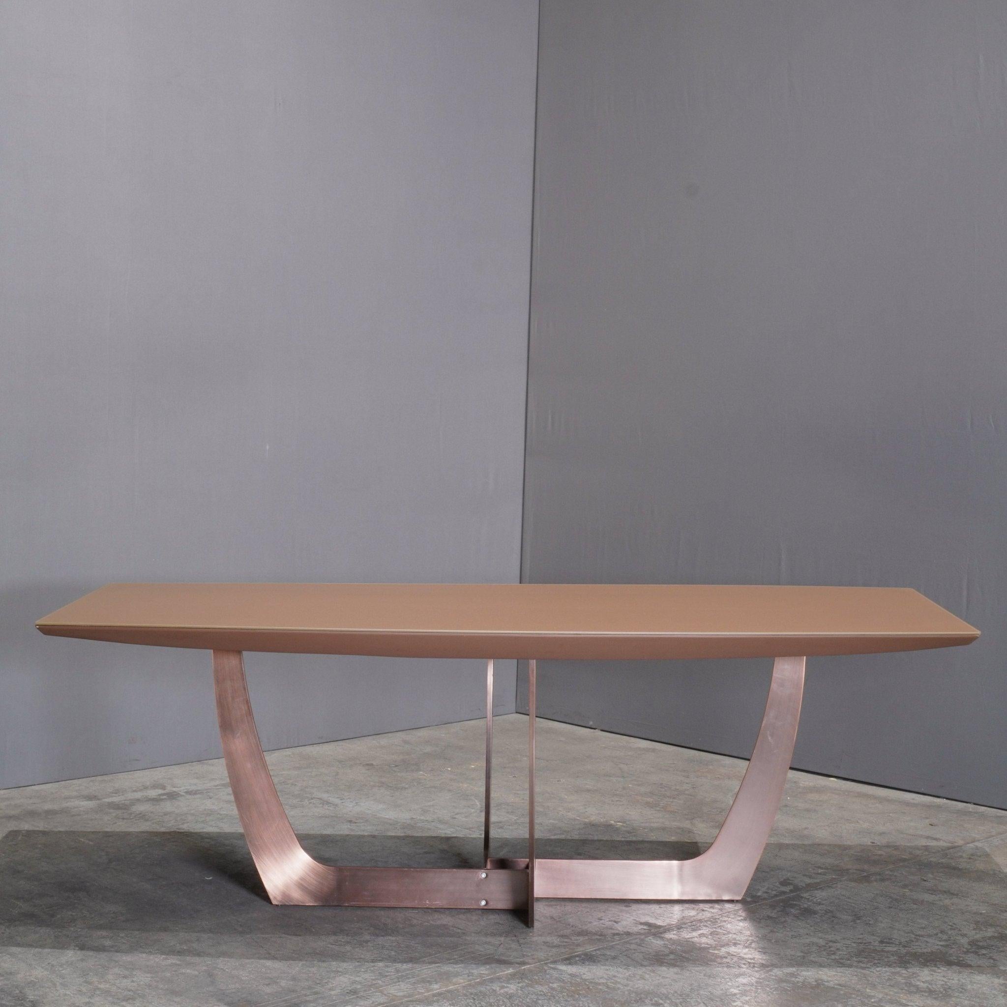 Moderne Table de salle à manger Kesterport en vente