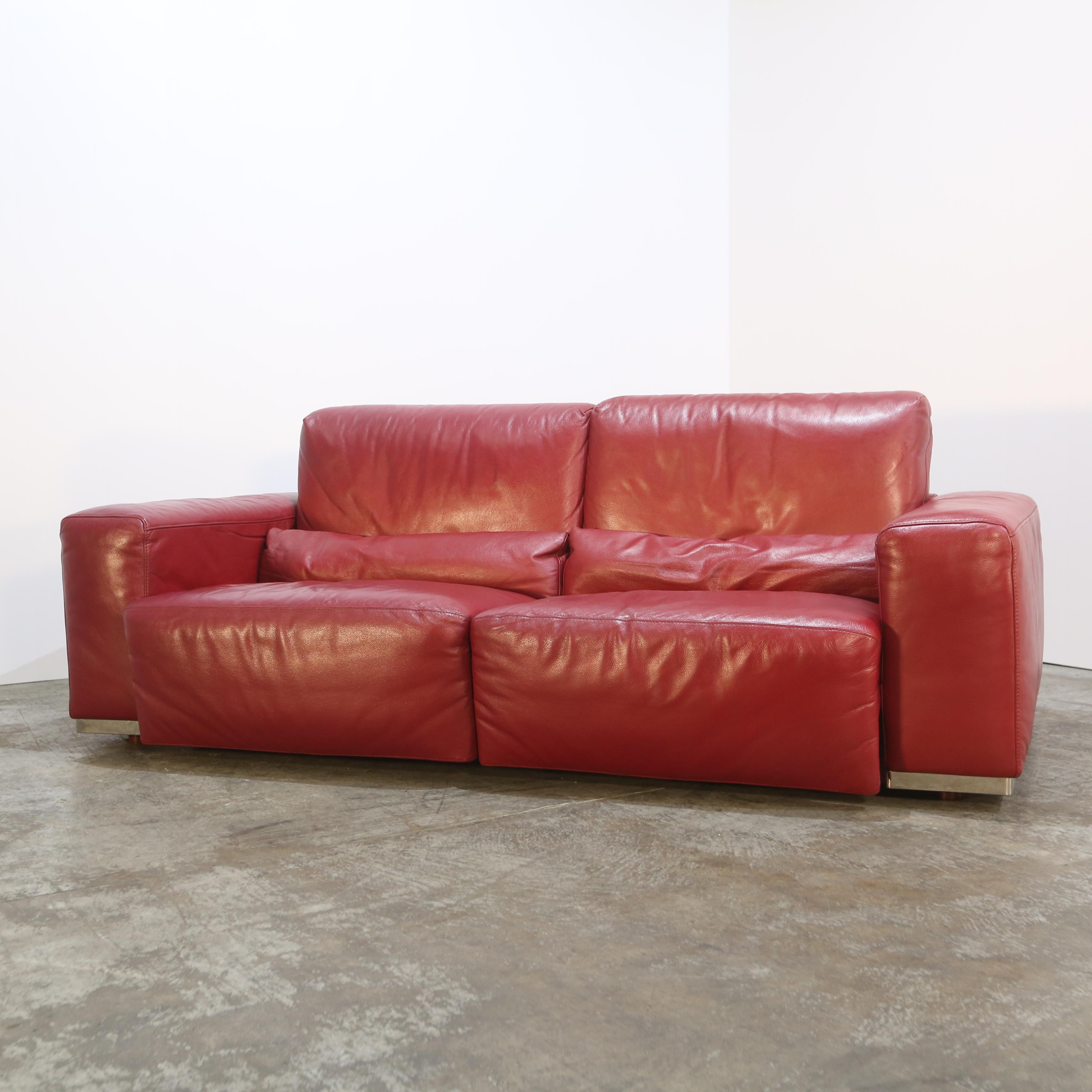 Kesterport Zweisitzer-Sofa aus rotem Leder im Angebot 5