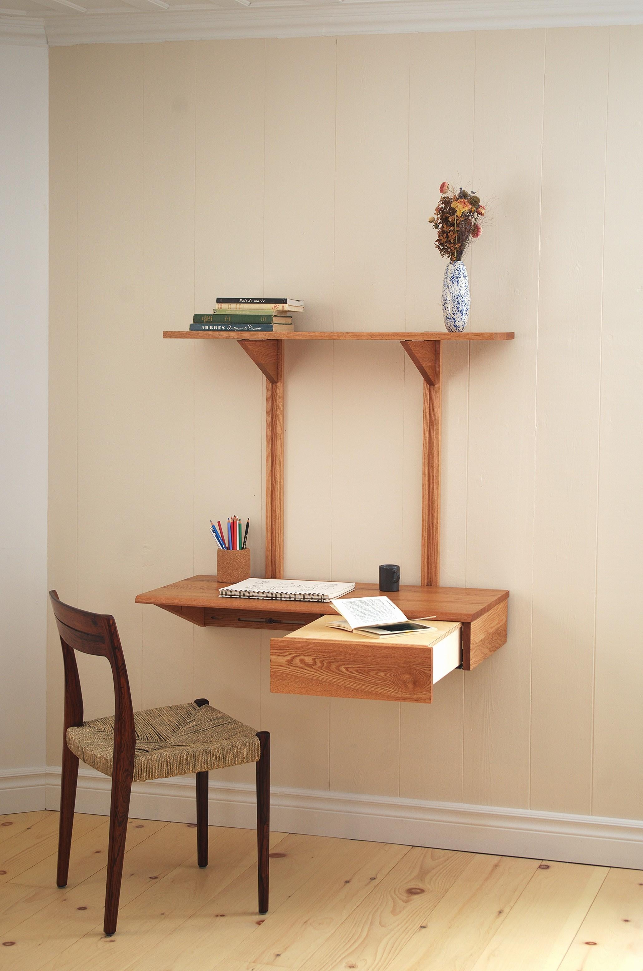 Hardwood KETCH Floating desk 36