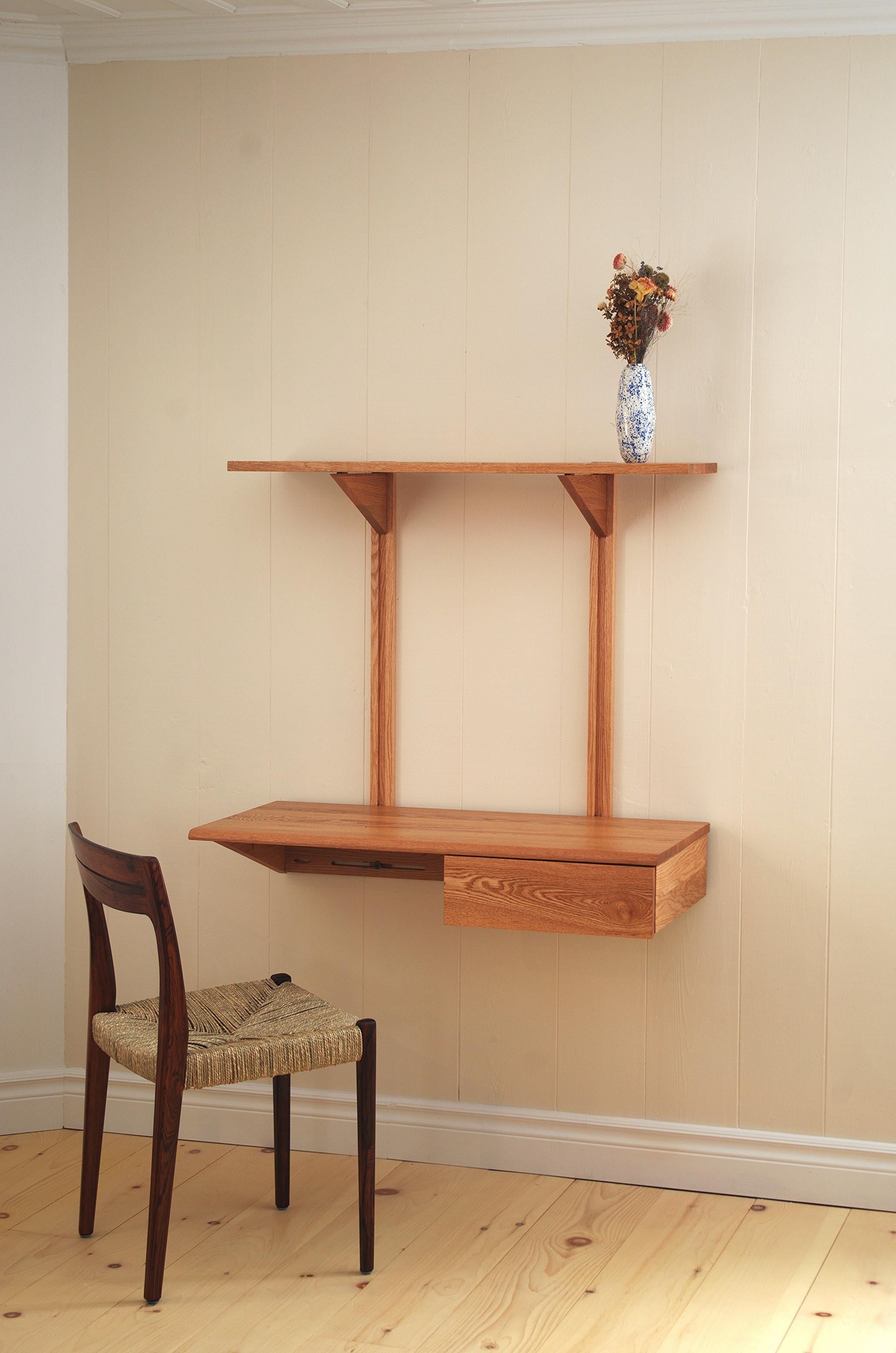 KETCH Floating desk 36