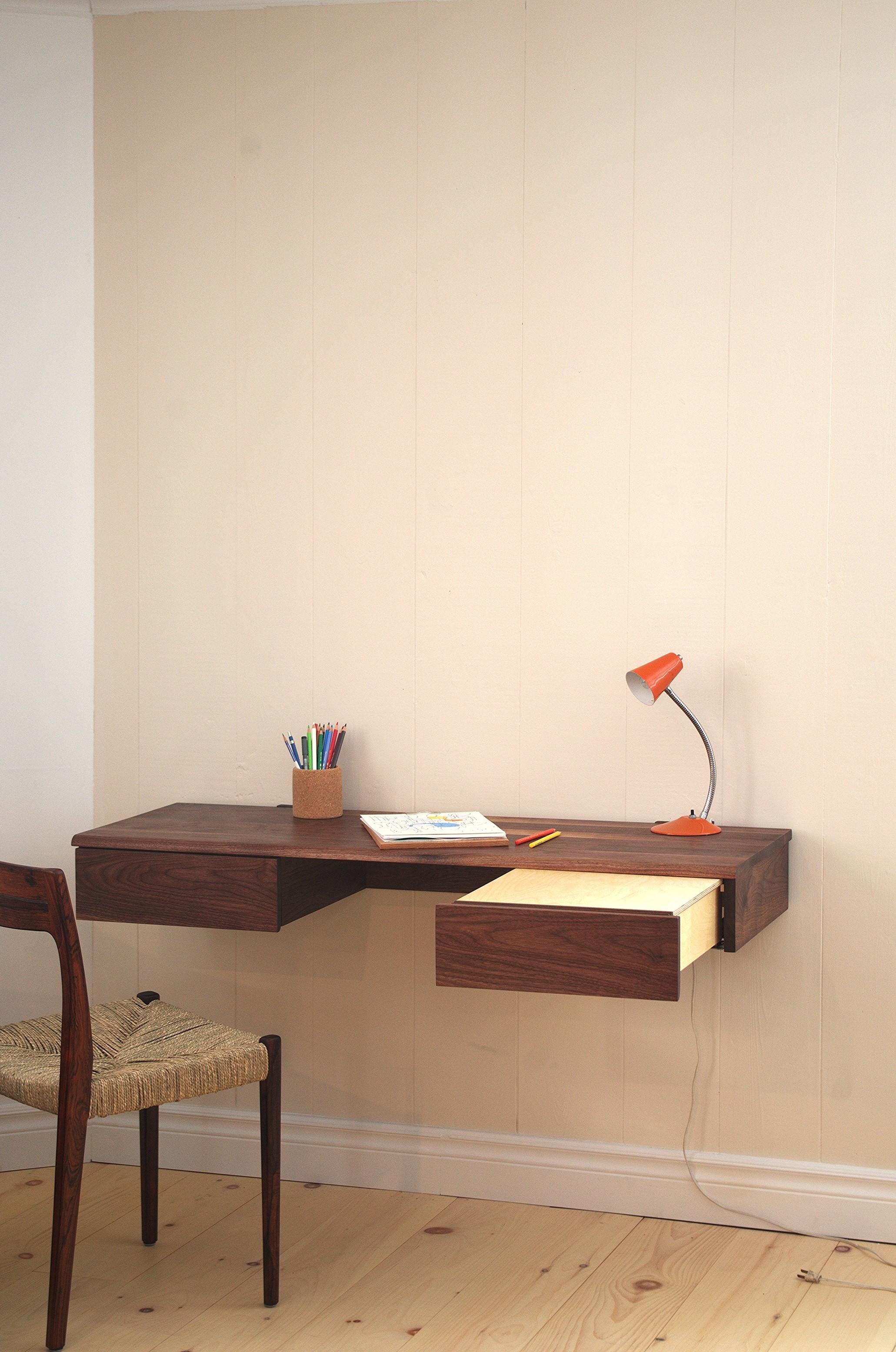 KETCH Floating desk - Handcrafted by Le Tenon & la Mortaise For Sale 1