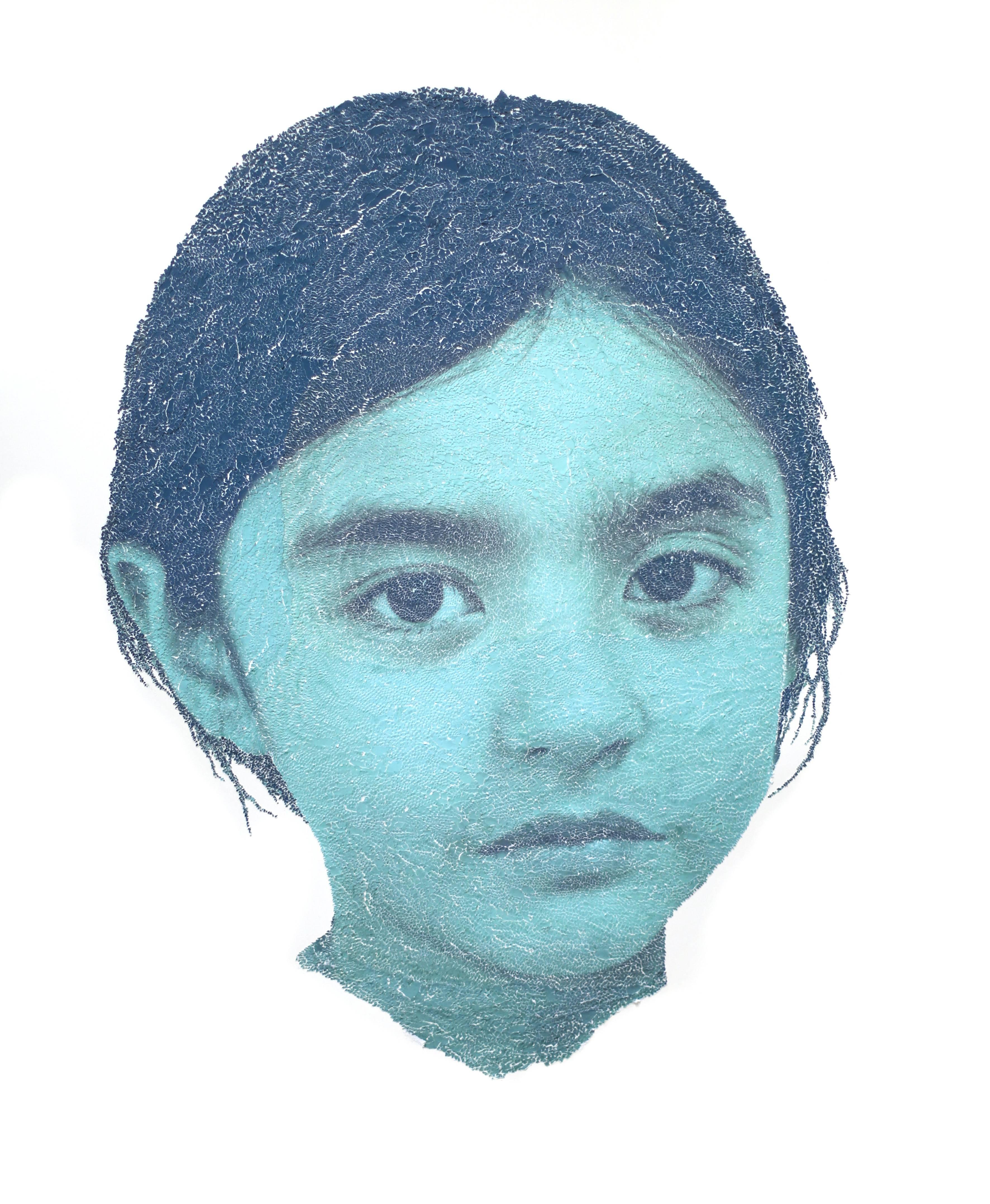 Portrait Photograph Keun Young Park - Aden Blue - Photo déchirée et collée sur papier - collage figuratif de micro-mosaïque