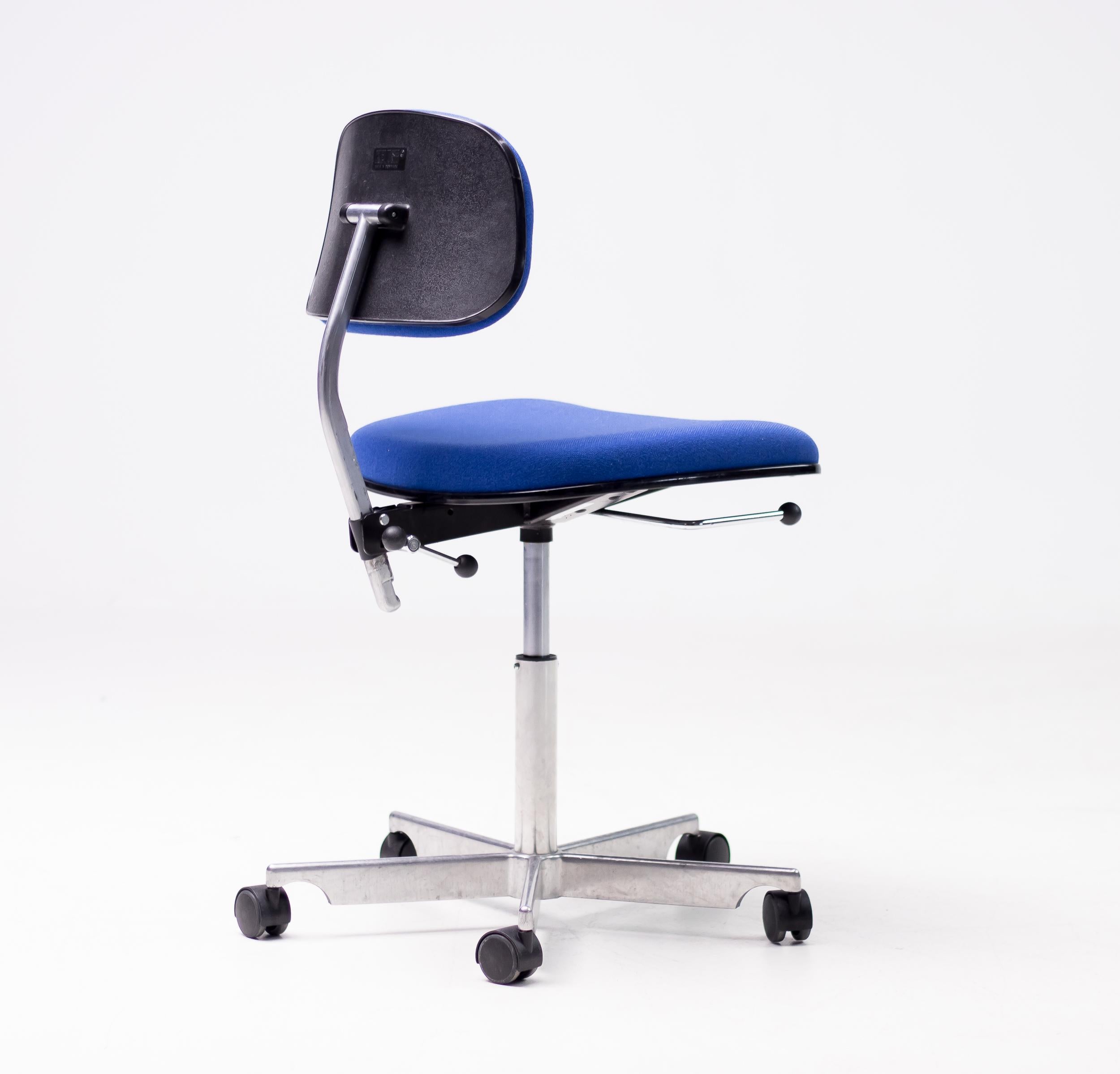 Danish Kevi Desk Chairs For Sale