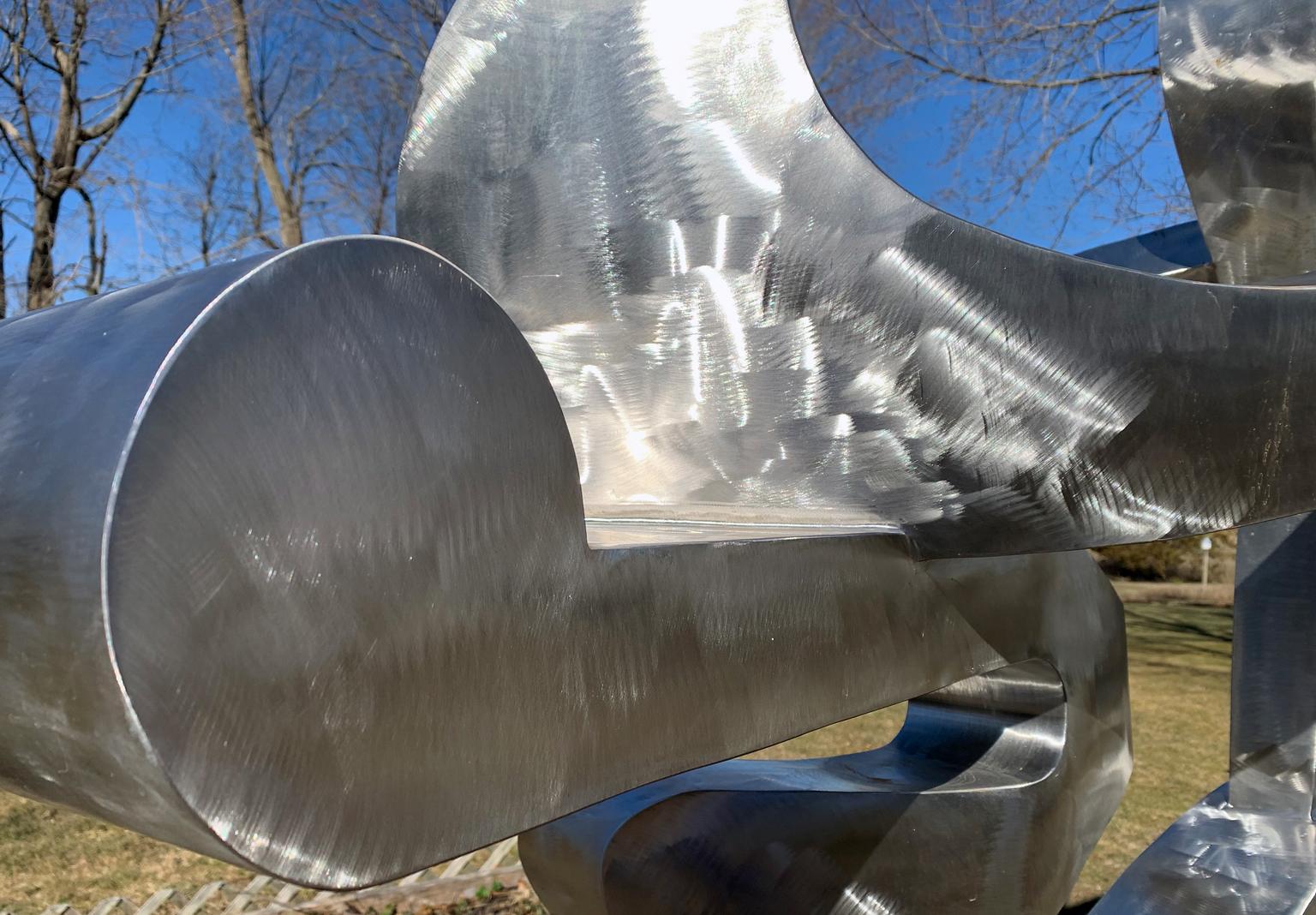Einzigartige, organische, abstrakte Metallskulptur „Guided Spirit“ aus Stahl (Abstrakt), Sculpture, von Kevin Barrett