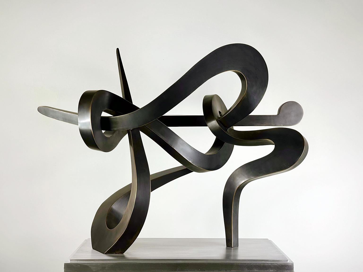 "Cavalcata di mezzanotte" di Kevin Barrett
Scultura in bronzo saldata unica nel suo genere

Questa scultura è disponibile in dimensioni maggiori su commissione.

Kevin Barrett è noto per la creazione di sculture e rilievi murali unici, ritmici e