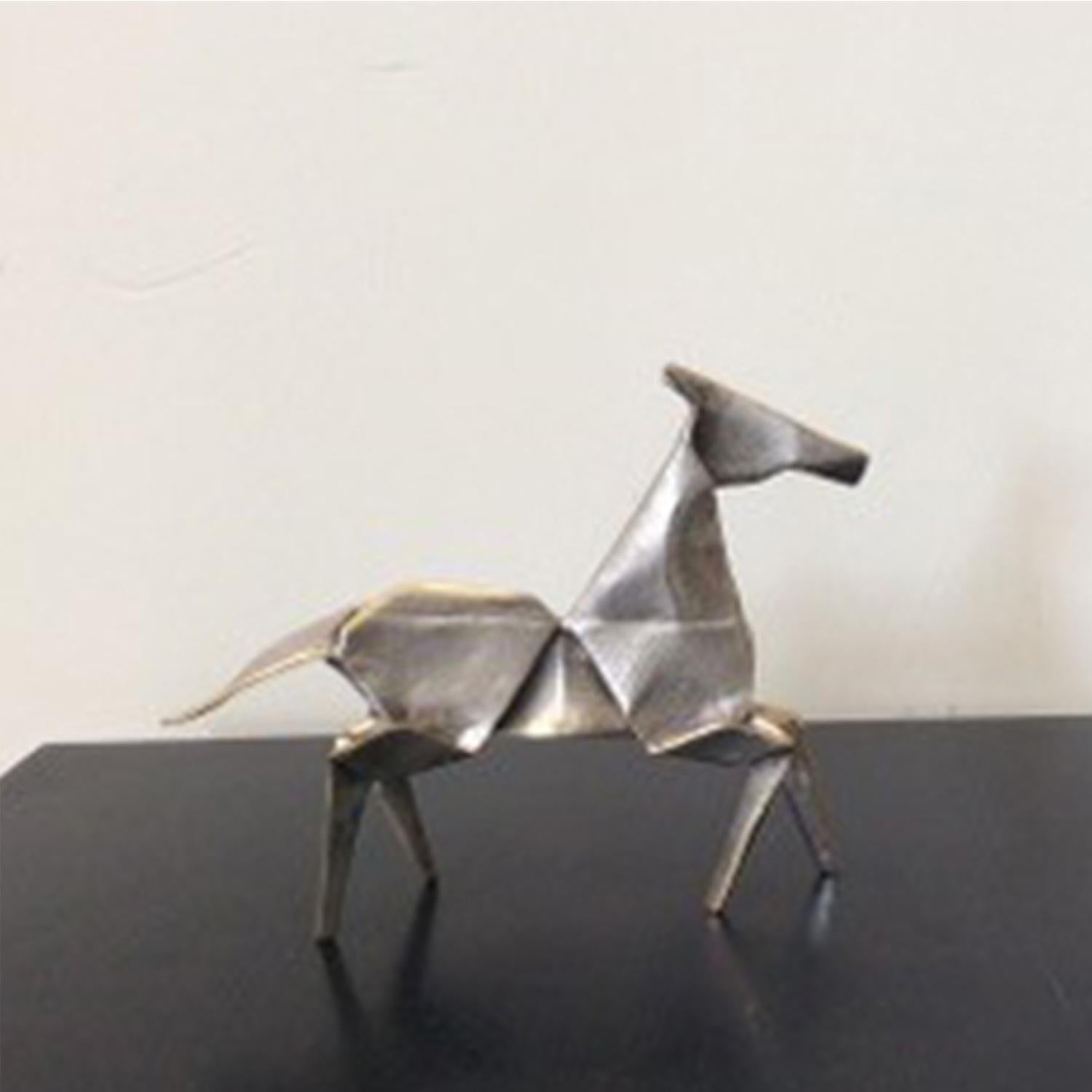 Pony (Mini) Silver Open/Ed - Te Jui Fu  - Sculpture by Kevin Box