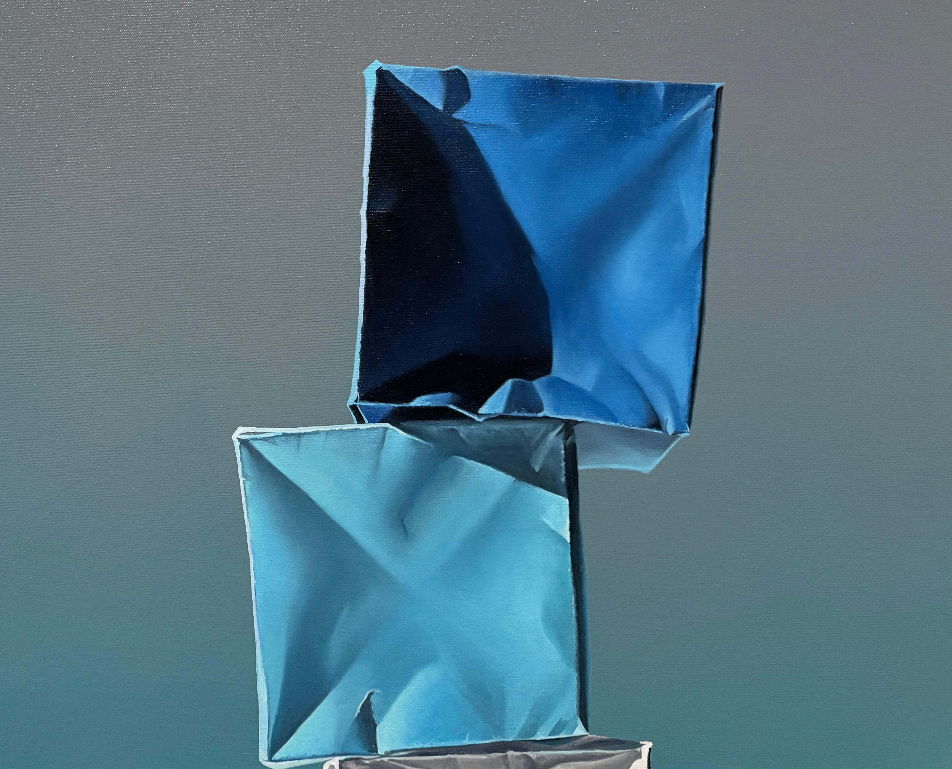 CAJAS DE PAPEL: GRADIENTE FRÍO SOBRE GRIS FRÍO - Bodegón / Origami / Realismo 1
