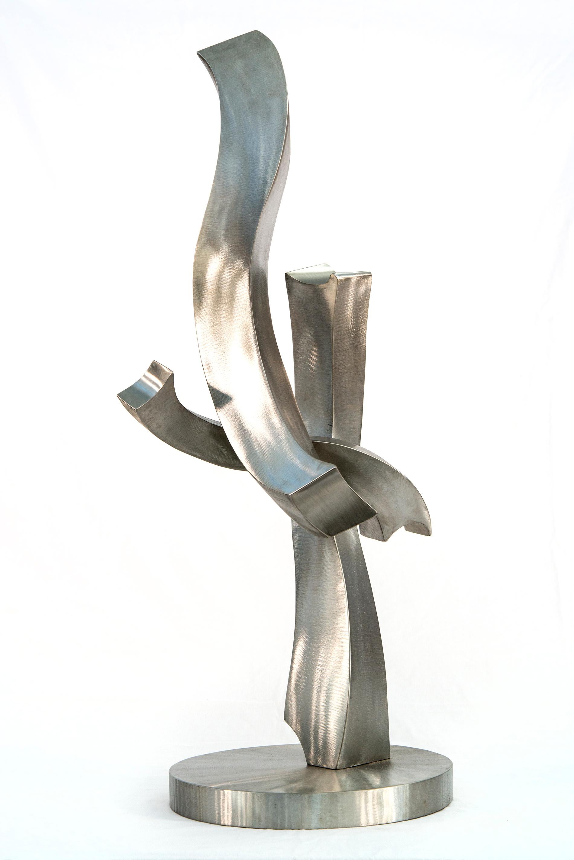 Un coup de foudre d'éclat - sculpture contemporaine et abstraite en acier inoxydable forgé - Sculpture de Kevin Robb