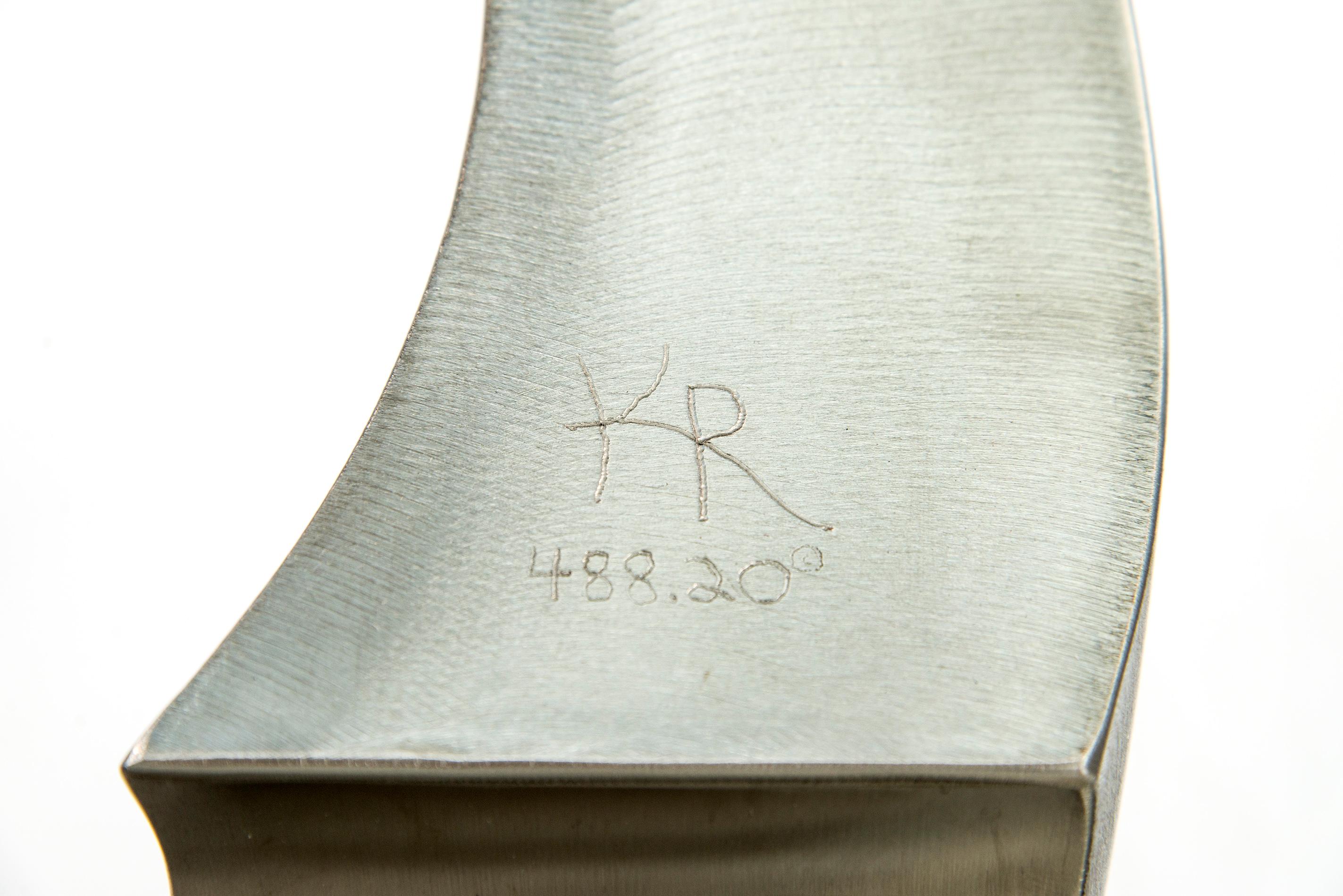 A Glimpse of Fun - scultura contemporanea, astratta e forgiata in acciaio inox in vendita 3
