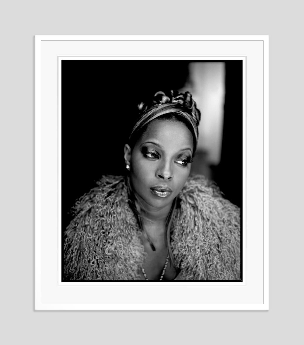 Mary J Blige by Kevin Westenberg Signed Limited Edition For Sale 2
