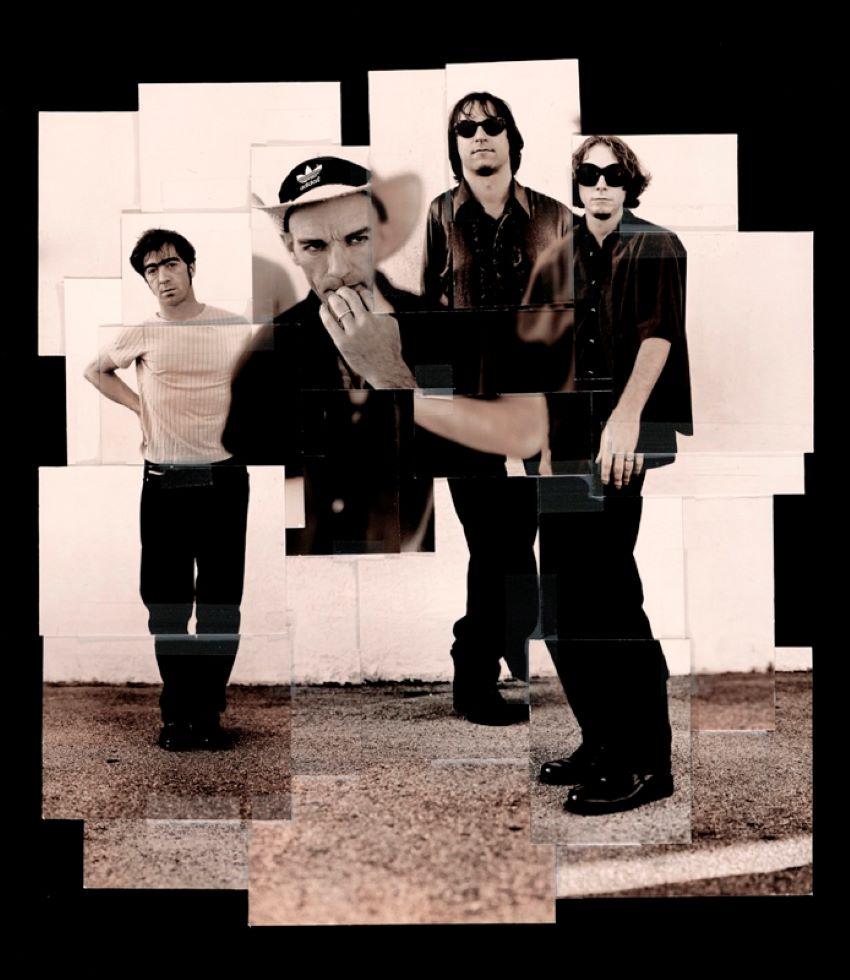 R.E.M. 

por Kevin Westenberg
Edición limitada firmada

Kevin Westenberg es famoso por su creación de imágenes provocadoras y electrizantes de músicos, artistas y estrellas de cine de talla mundial desde hace más de 25 años.

Su técnica de