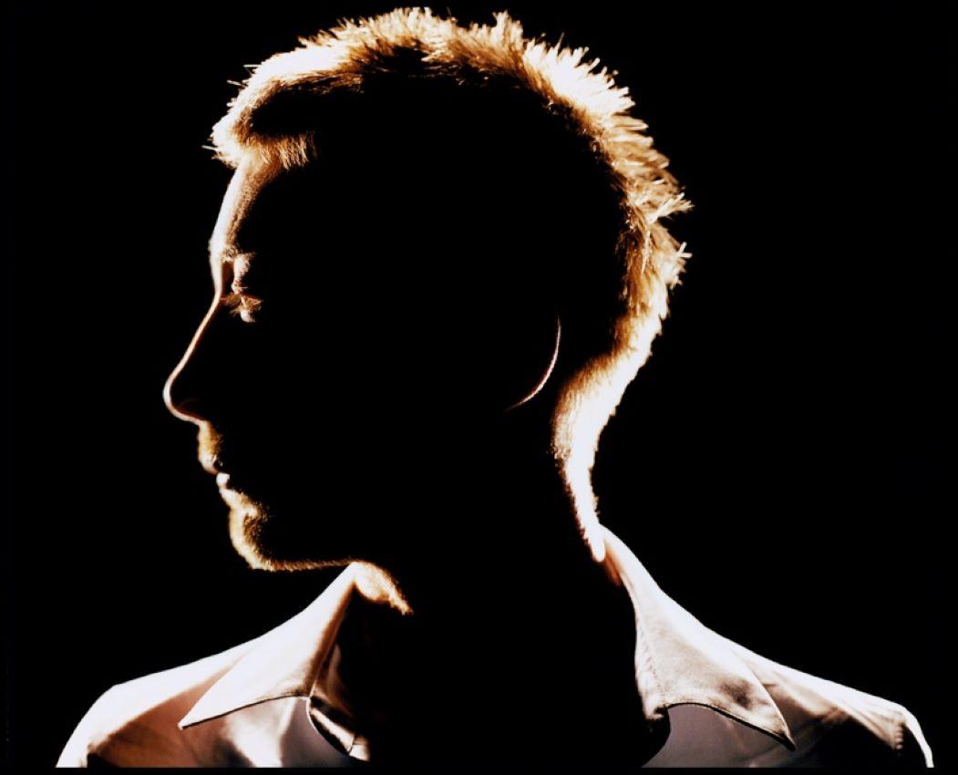 Thom Yorke

2022

da Kevin Westenberg
Edizione limitata firmata

Kevin Westenberg è famoso per aver creato immagini provocatorie ed elettrizzanti di musicisti, artisti e star del cinema di fama mondiale per oltre 25 anni.

La sua tecnica di