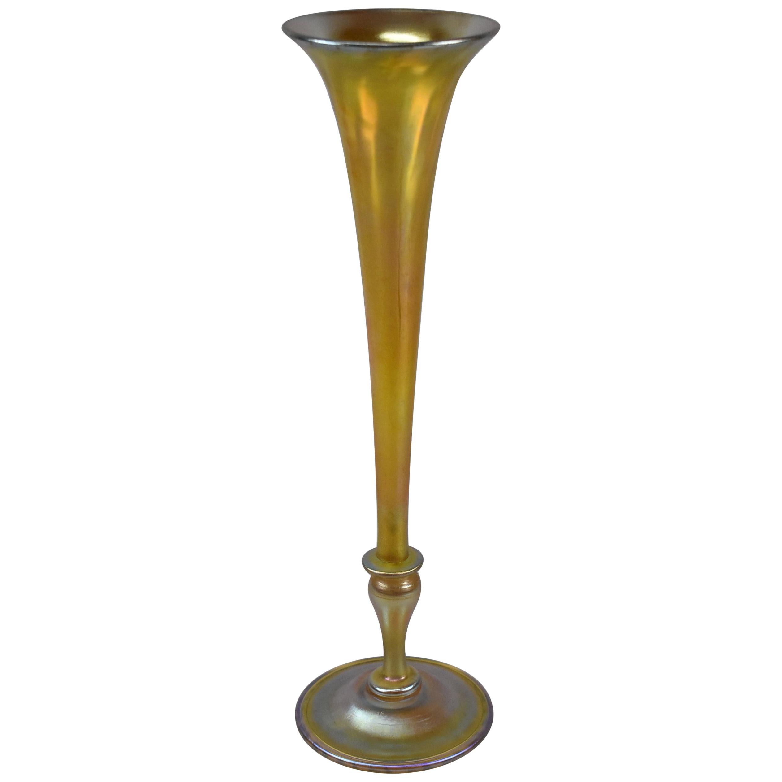 Kew Blas Gold Art Glass Trumpet Vase For Sale