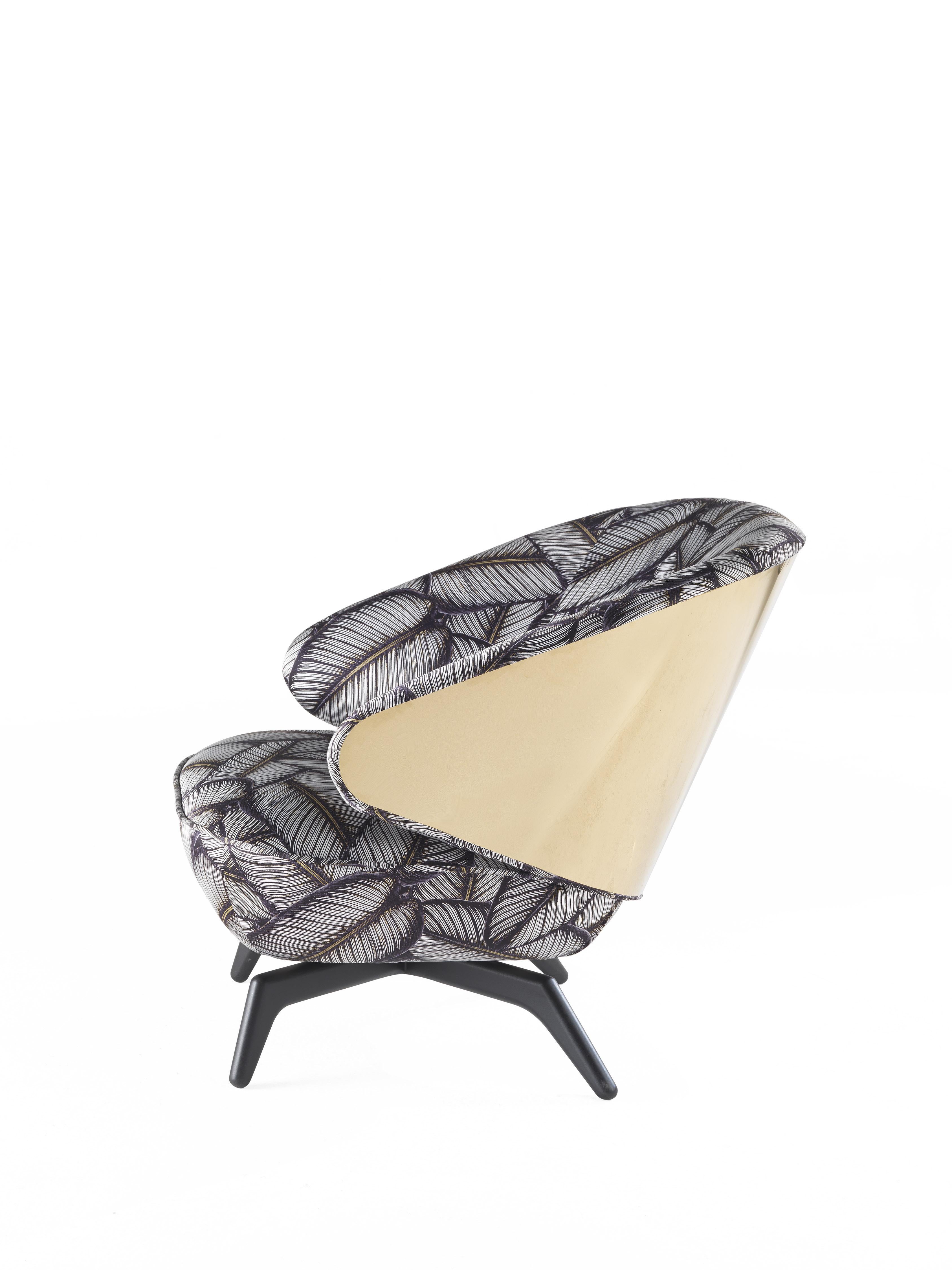 Modern 21st Century Key West Armchair in Silk by Roberto Cavalli Home Interiors  For Sale