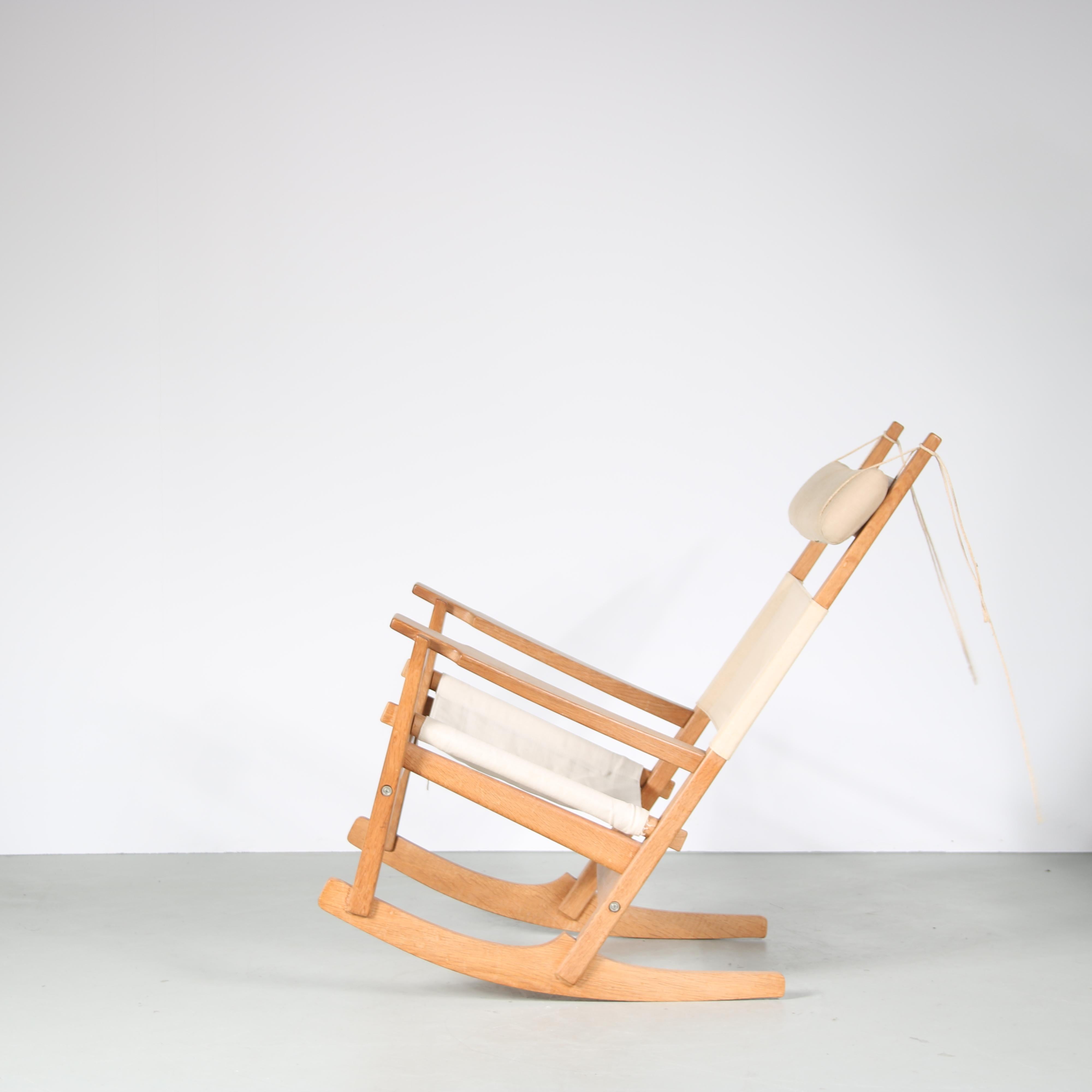 “Keyhole” Rocking Chair by Hans J. Wegner for GETAMA, Denmark, 1960 2