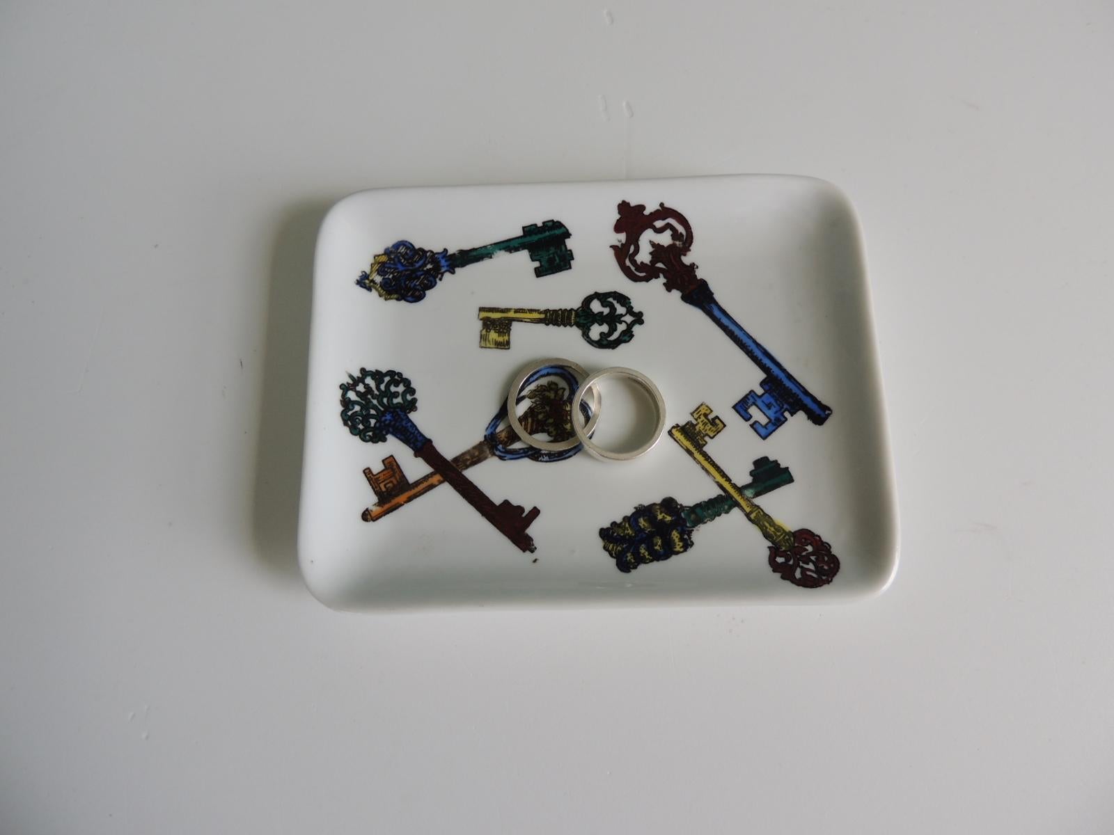Keys Ceramic Trinket Dish In Good Condition In Oakland Park, FL