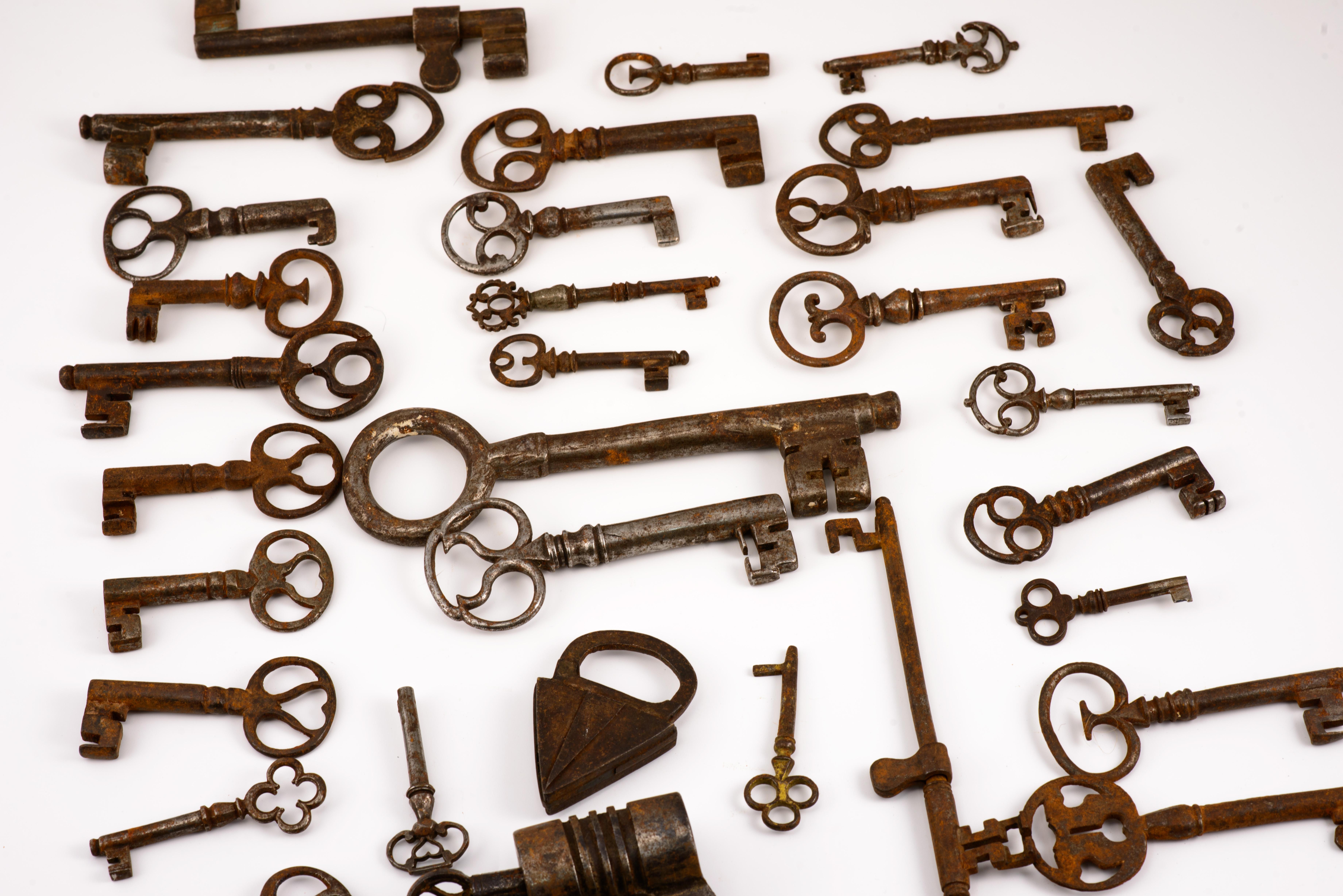 Keys, Iron Fitting and Lock Collection, Wrought Iron, 17th-19th Century For Sale 2