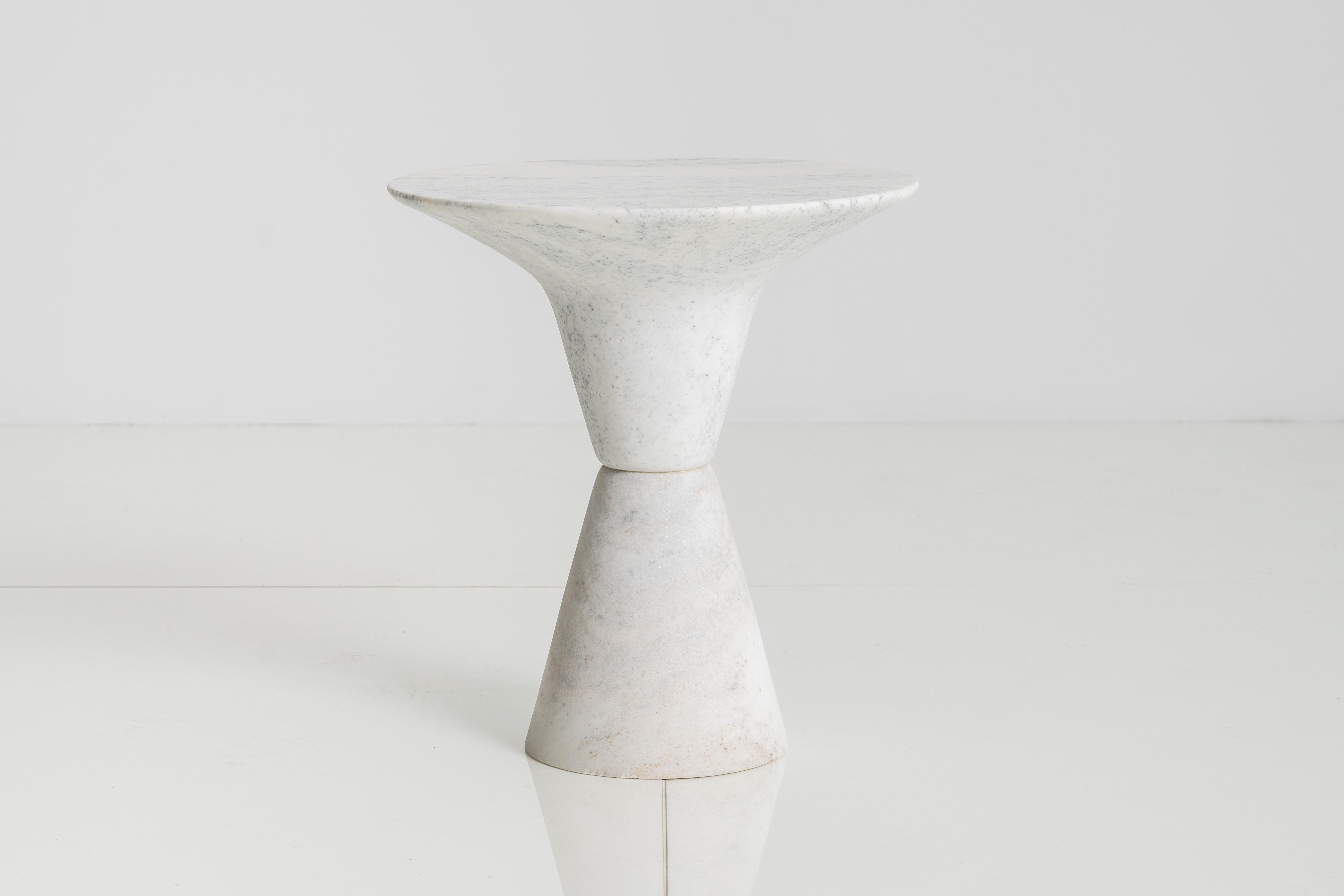 Two cone-shaped cylinders of solid marble join to form the DeMarco Side Table.

Ø 18
