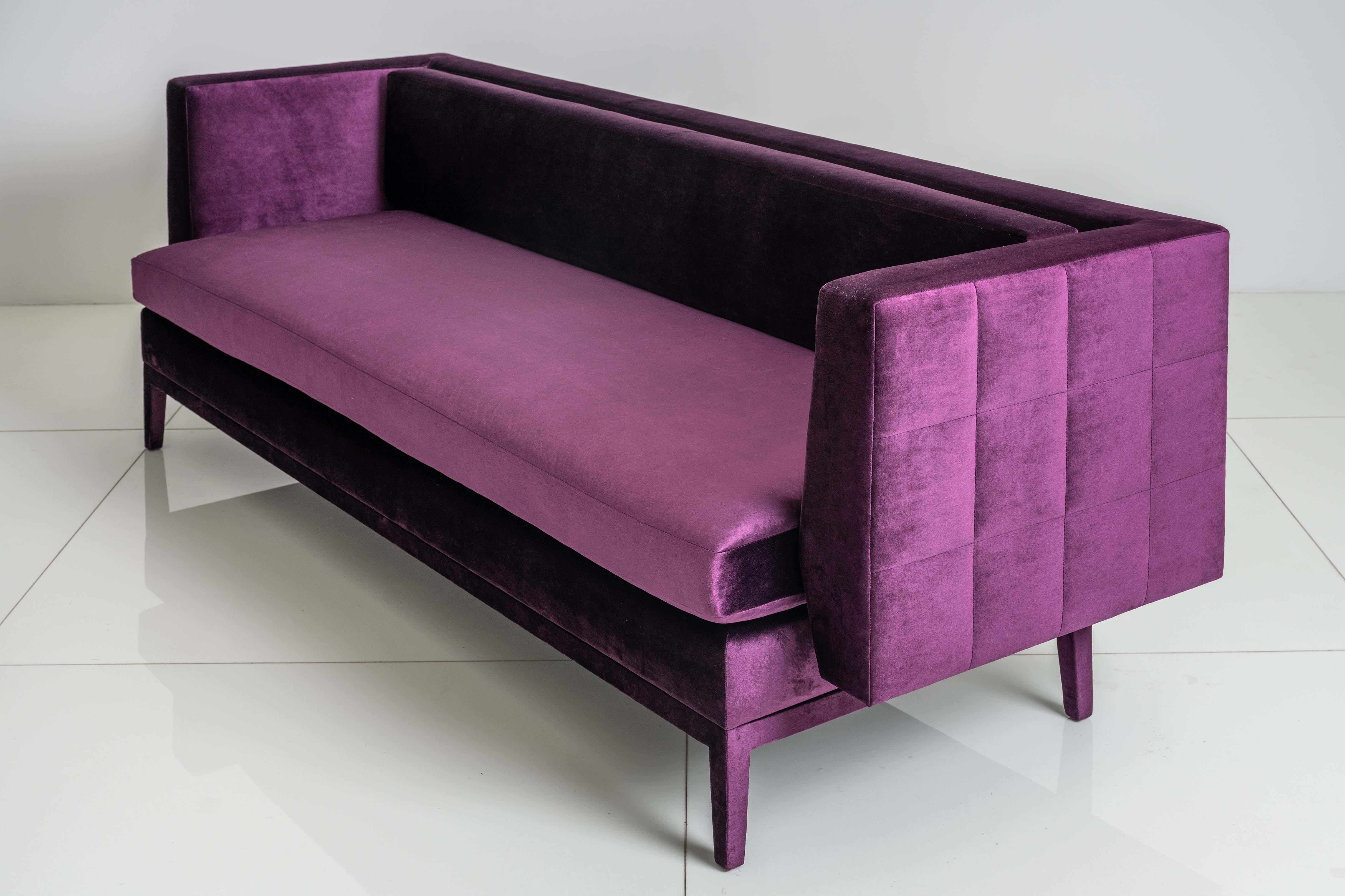 KGBL Liston Sofa 2.0 im Zustand „Hervorragend“ im Angebot in New York, NY