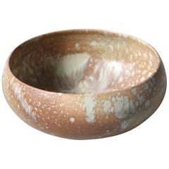 KH Würtz Cauldron Shaped Bowl in Sand, Green and White Glaze