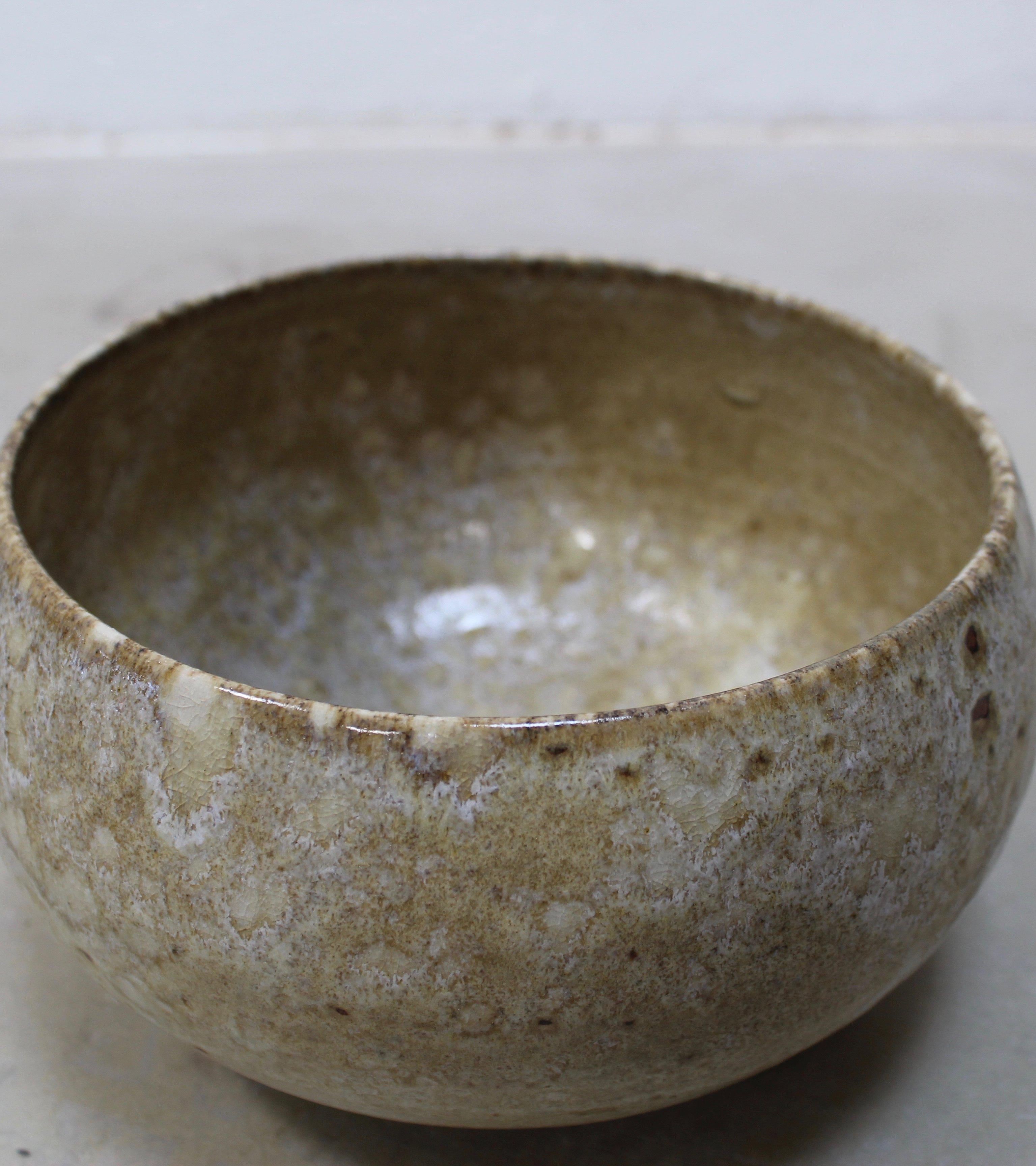 Contemporary KH Würtz Cauldron Shaped Bowl Sandstone Glaze
