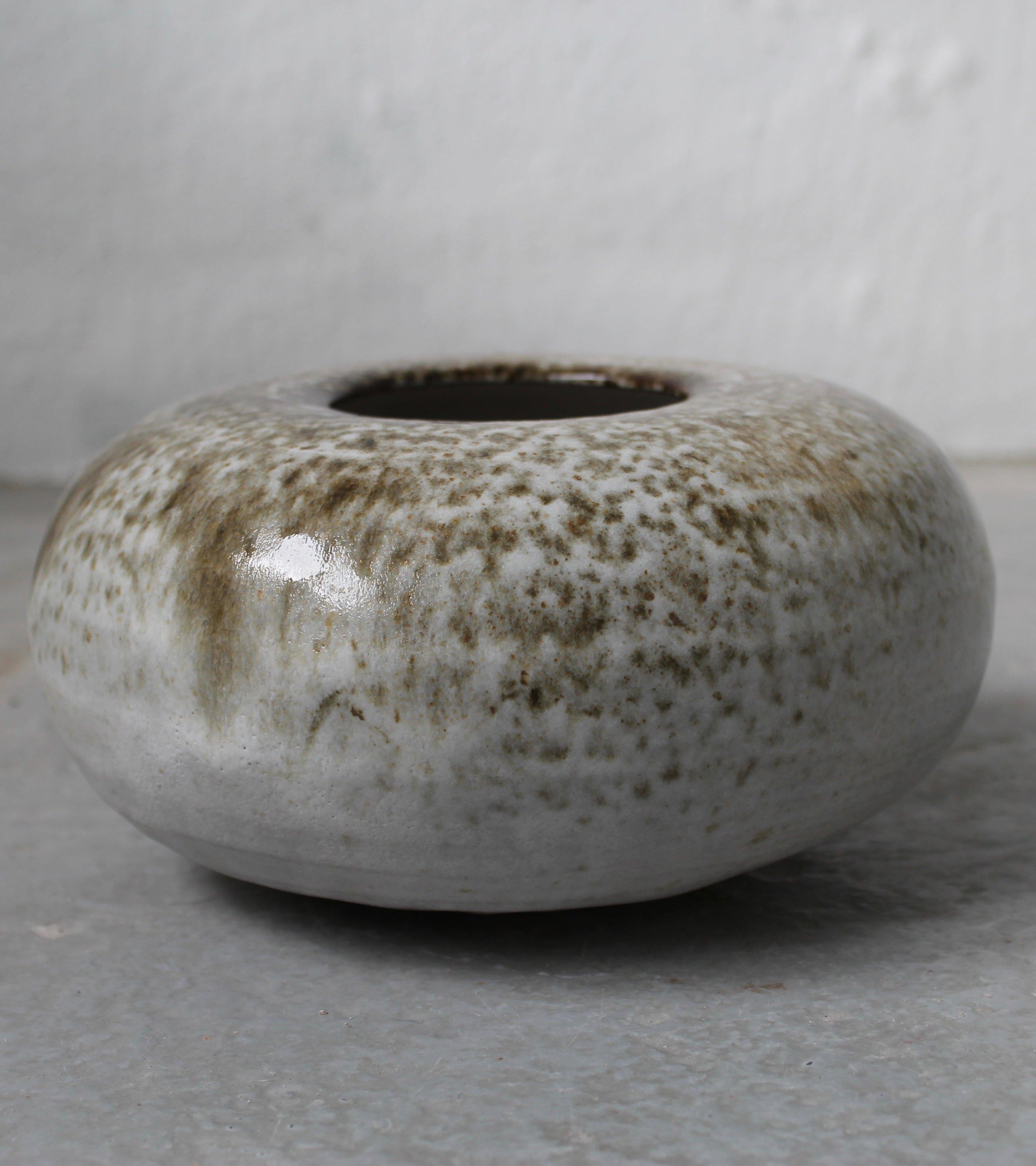 KH Würtz Curling Stone Shaped Vase in White and Brown Glaze In Excellent Condition In London, GB