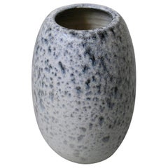 Vaso ovoidale KH Würtz in smalto blu pietra