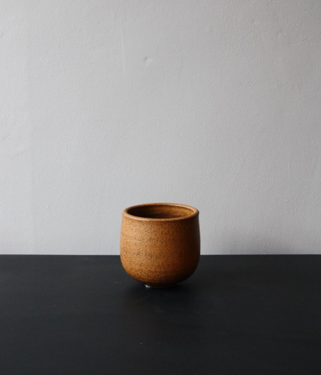 The constant experimentation at the KH Würtz workshop has created a new line of glazes of which are the first pieces to land in London. These are all reduction glazes shaped by the oxides inside the clay rather than the glazes applied on top of the