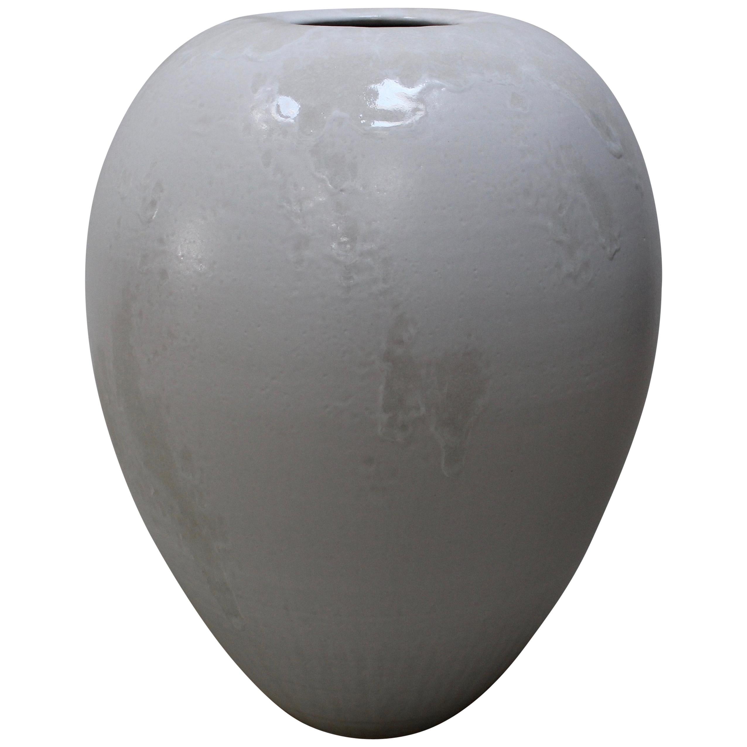 Kh Würtz Very Large Broad Shouldered Baluster Vase In Ivory Glaze At