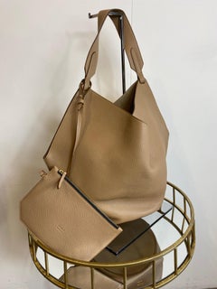 Khaite bag in beige leather.