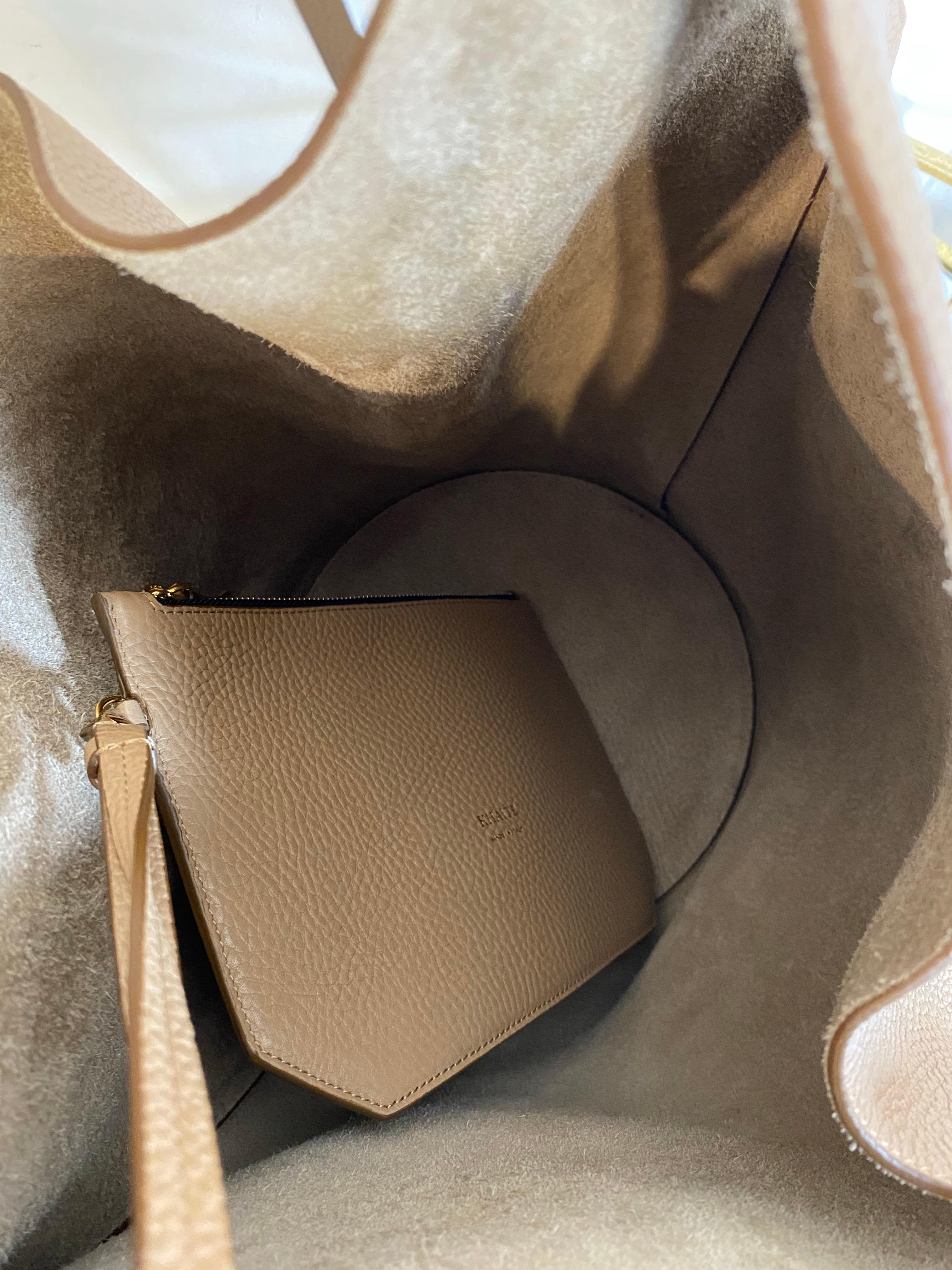 Khaite bag in beige leather. For Sale 2