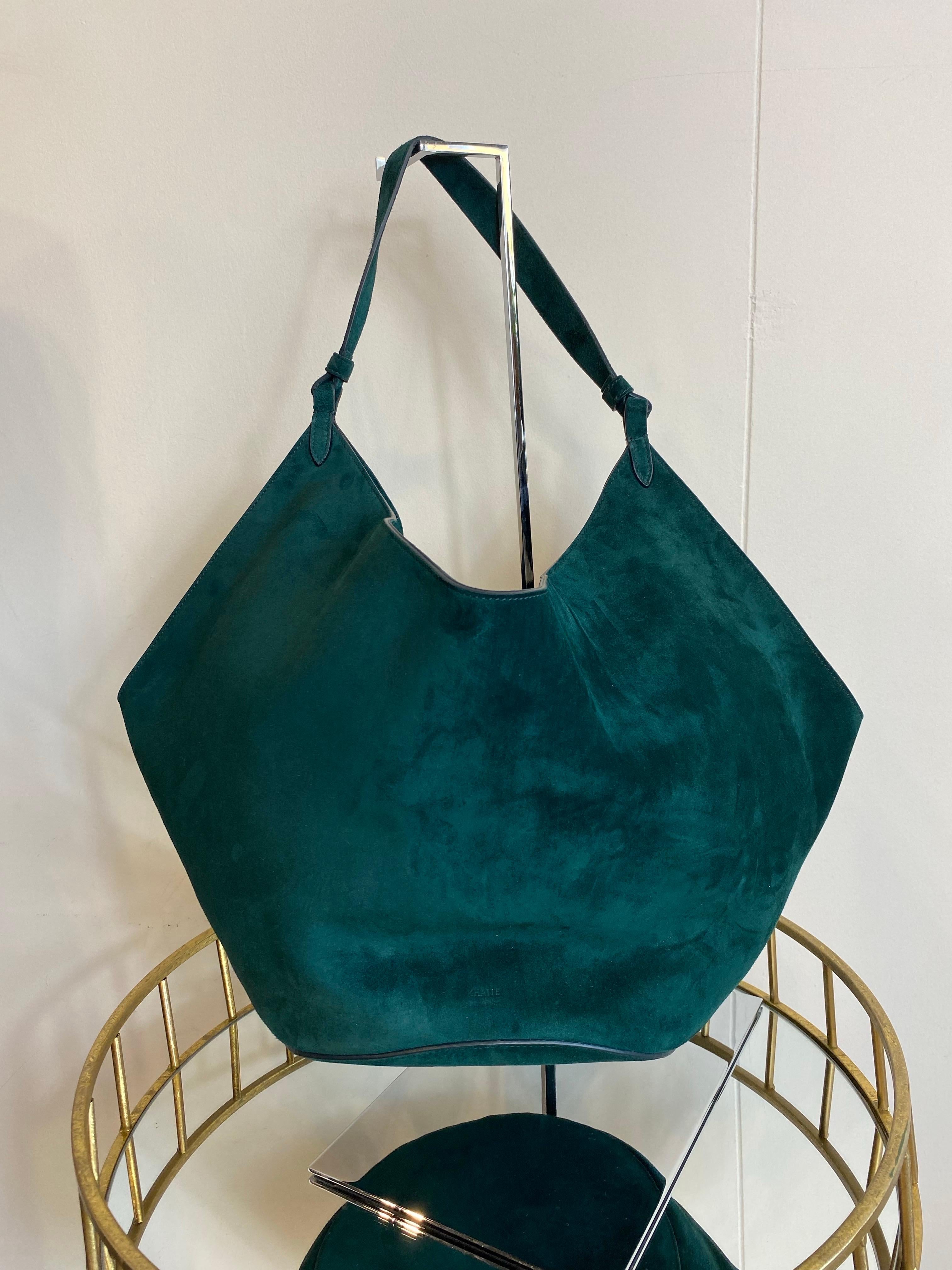 Women's or Men's Khaite bag in green leather. For Sale