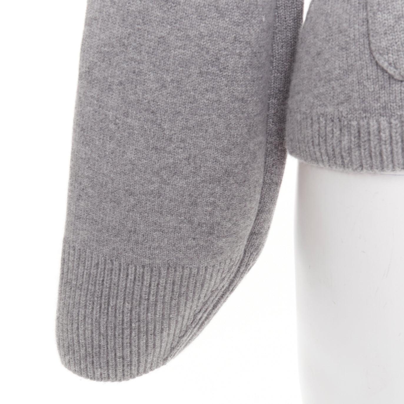 KHAITE The Scarlet cardigan à col en V à poignets géométriques en cachemire gris XS en vente 3