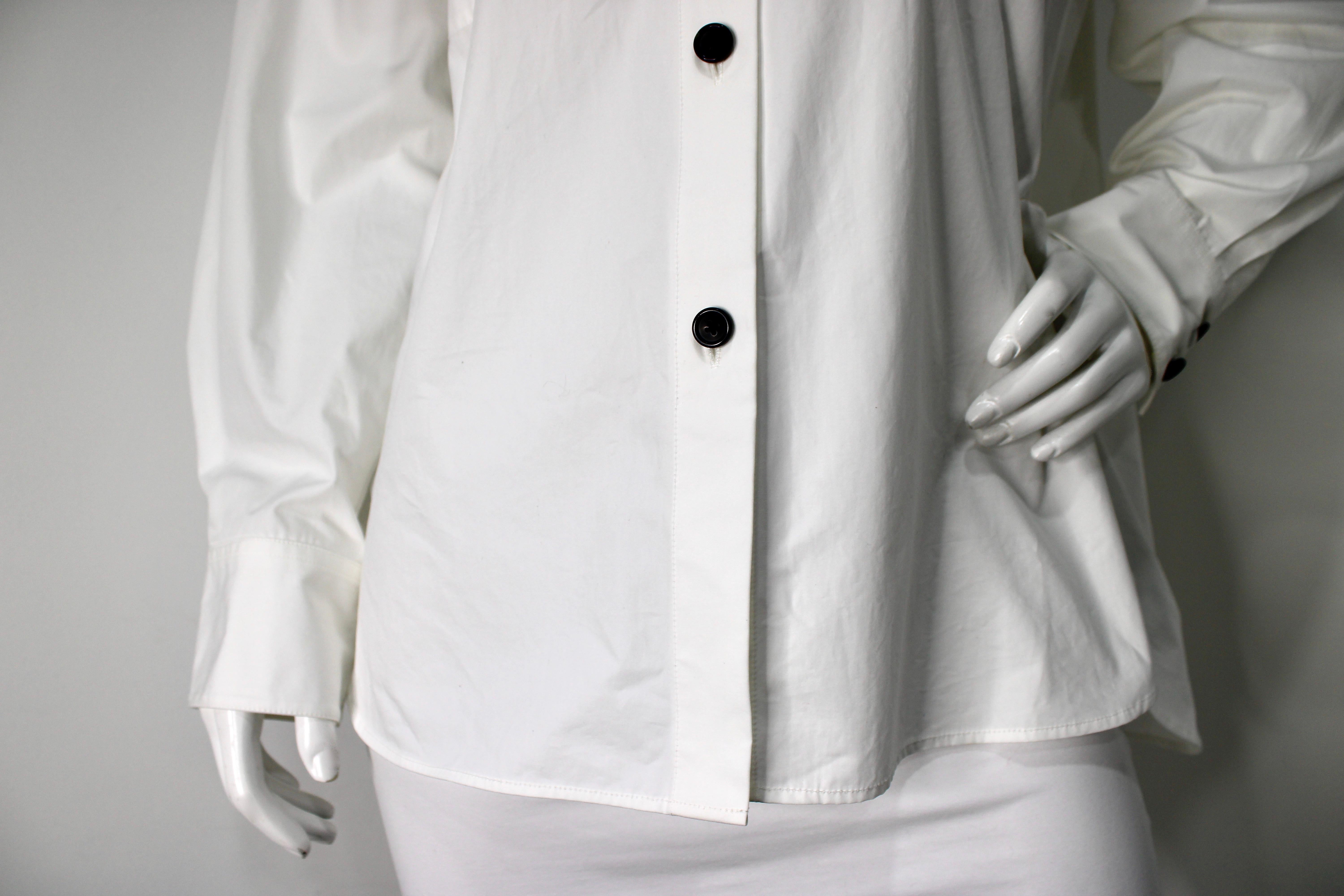 Khaite Camisa blanca con botones sobredimensionada de algodón Missa en Bueno estado para la venta en Scottsdale, AZ