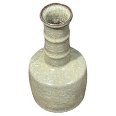 Jarrón en forma de botella con esmalte craquelado caqui, China, Contemporáneo