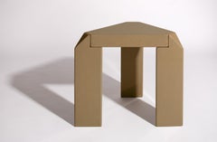Table d'appoint "Apollo" en pierre de lave émaillée par Corpus Studio