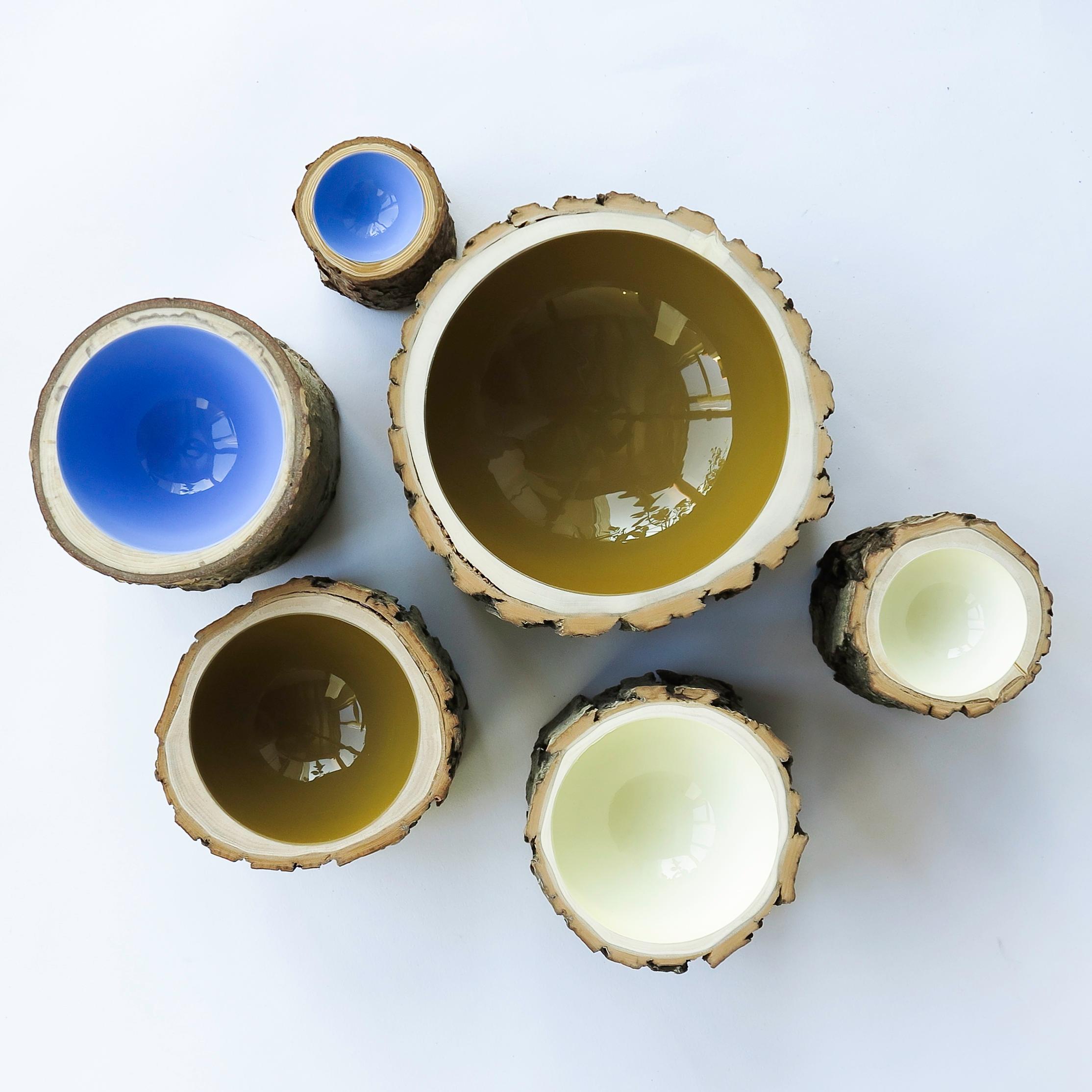 Khaki Size 6 Log Bowl by Loyal Loot Hand Made from Reclaimed Wood In New Condition For Sale In calgary, CA
