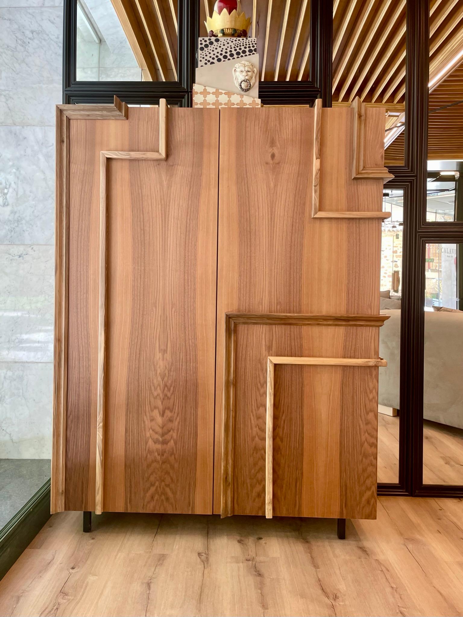 Armario de madera Khalo by Lola Glamour en Nuevo estado para la venta en Geneve, CH