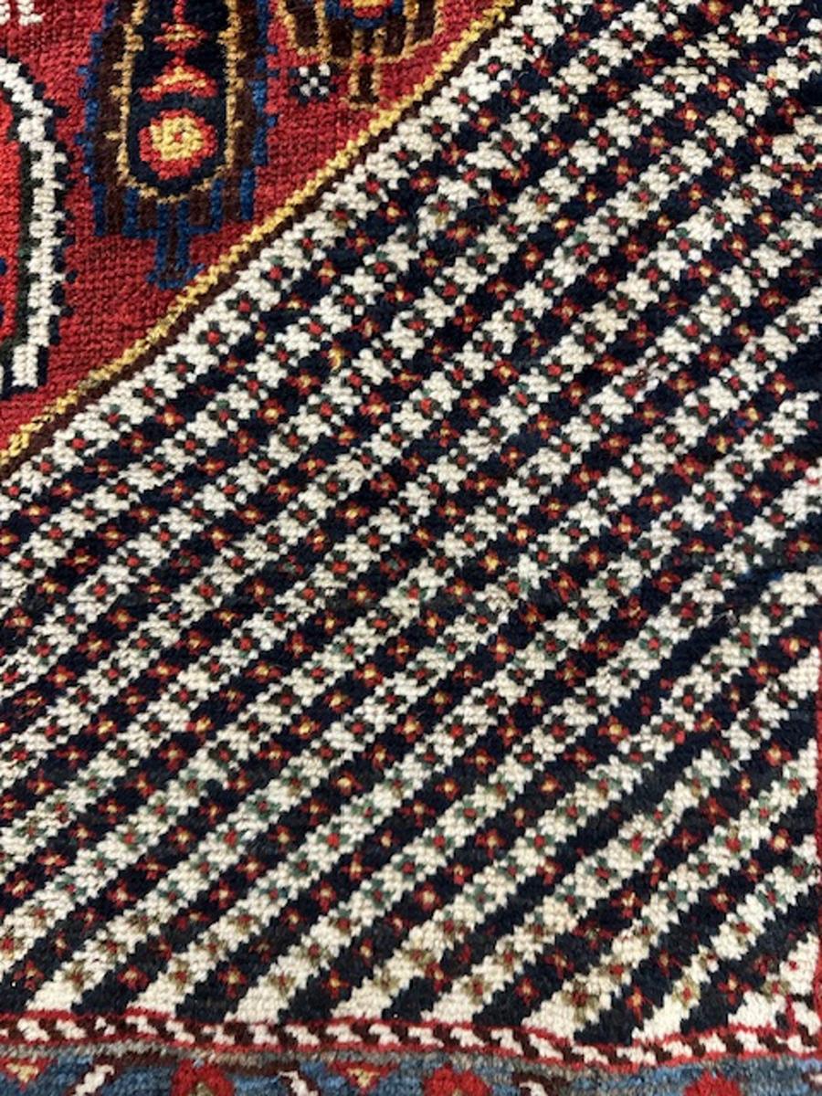 Khamseh Teppich (19. Jahrhundert) im Angebot
