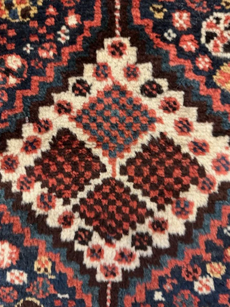 Tapis Khamseh Bon état - En vente à NEW YORK, NY