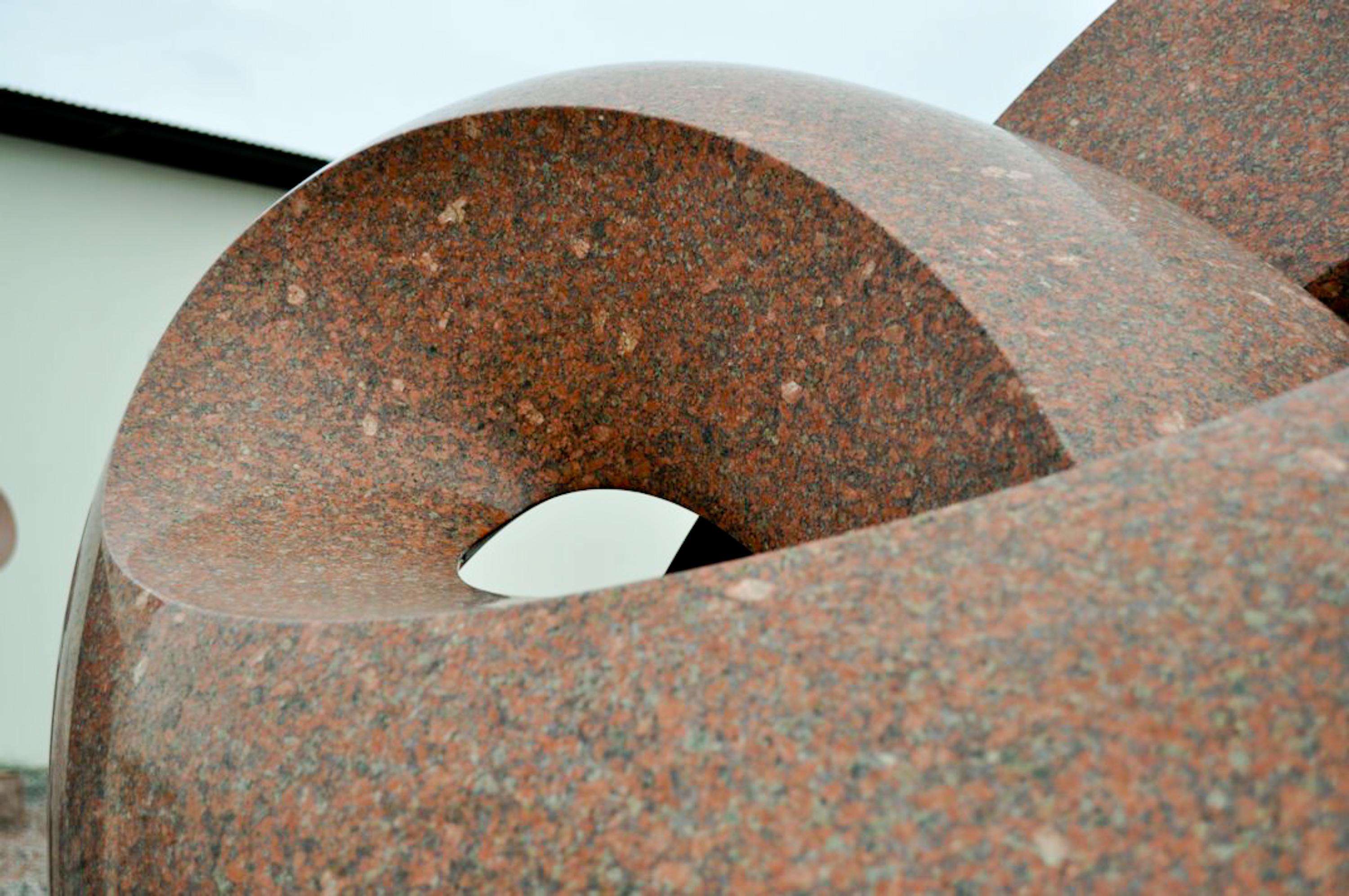 Infinity, polished red granite sculpture, monumental - Black Abstract Sculpture by Khang Pham-New